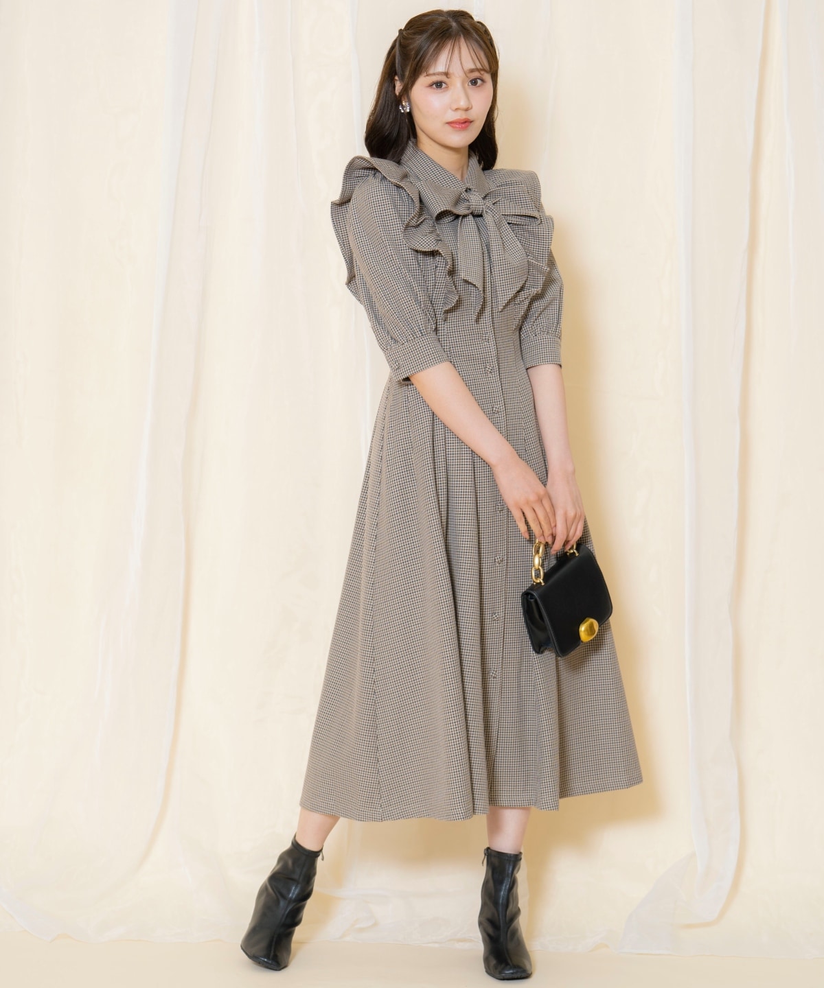 タックウエストフリルシャツワンピース