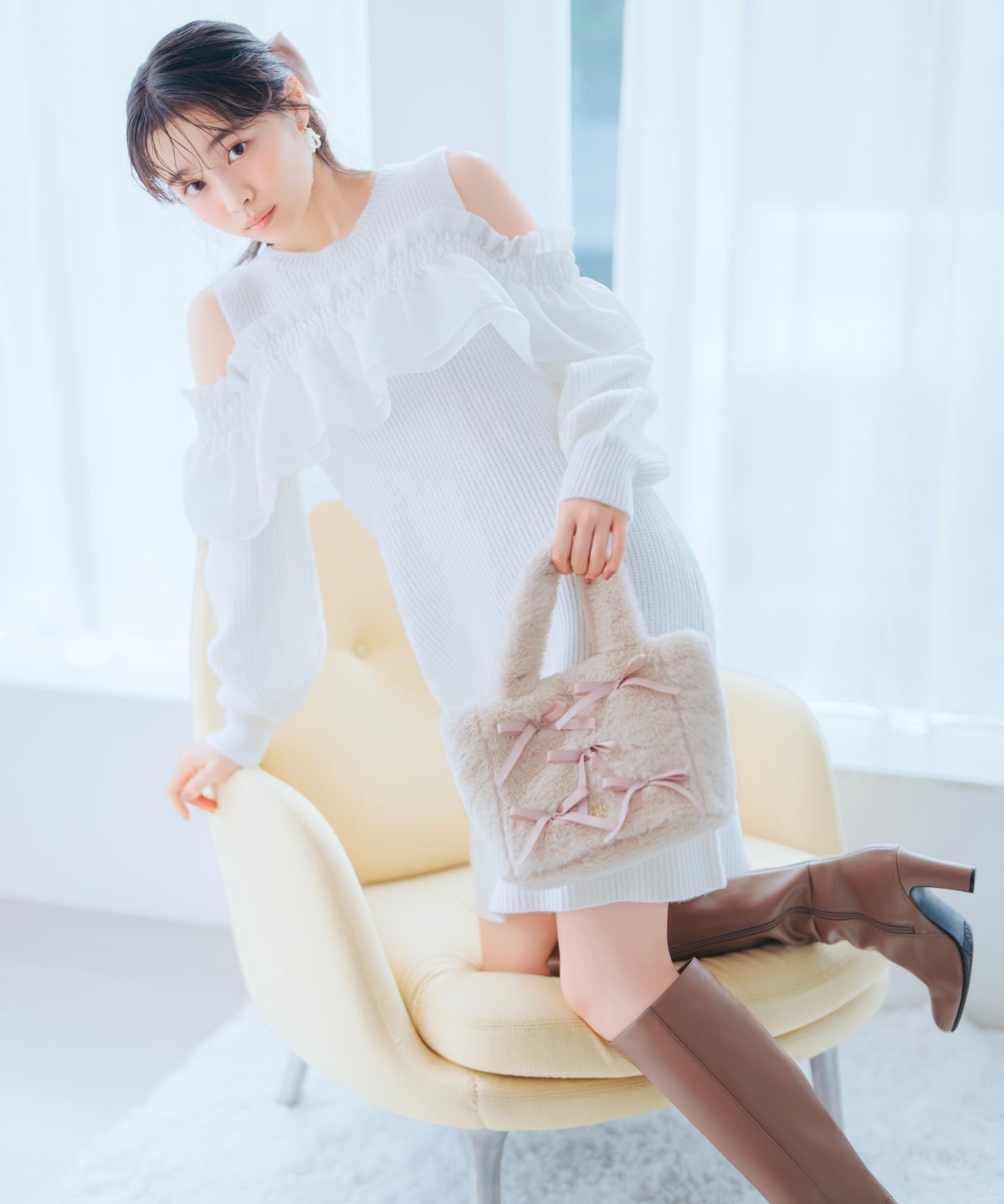 バックリボンオフショルニットワンピース