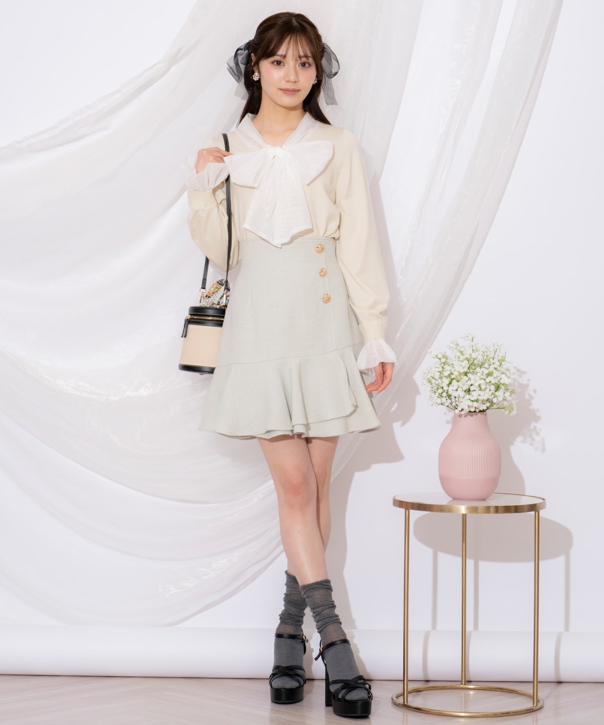 レイヤード風ボウタイニット