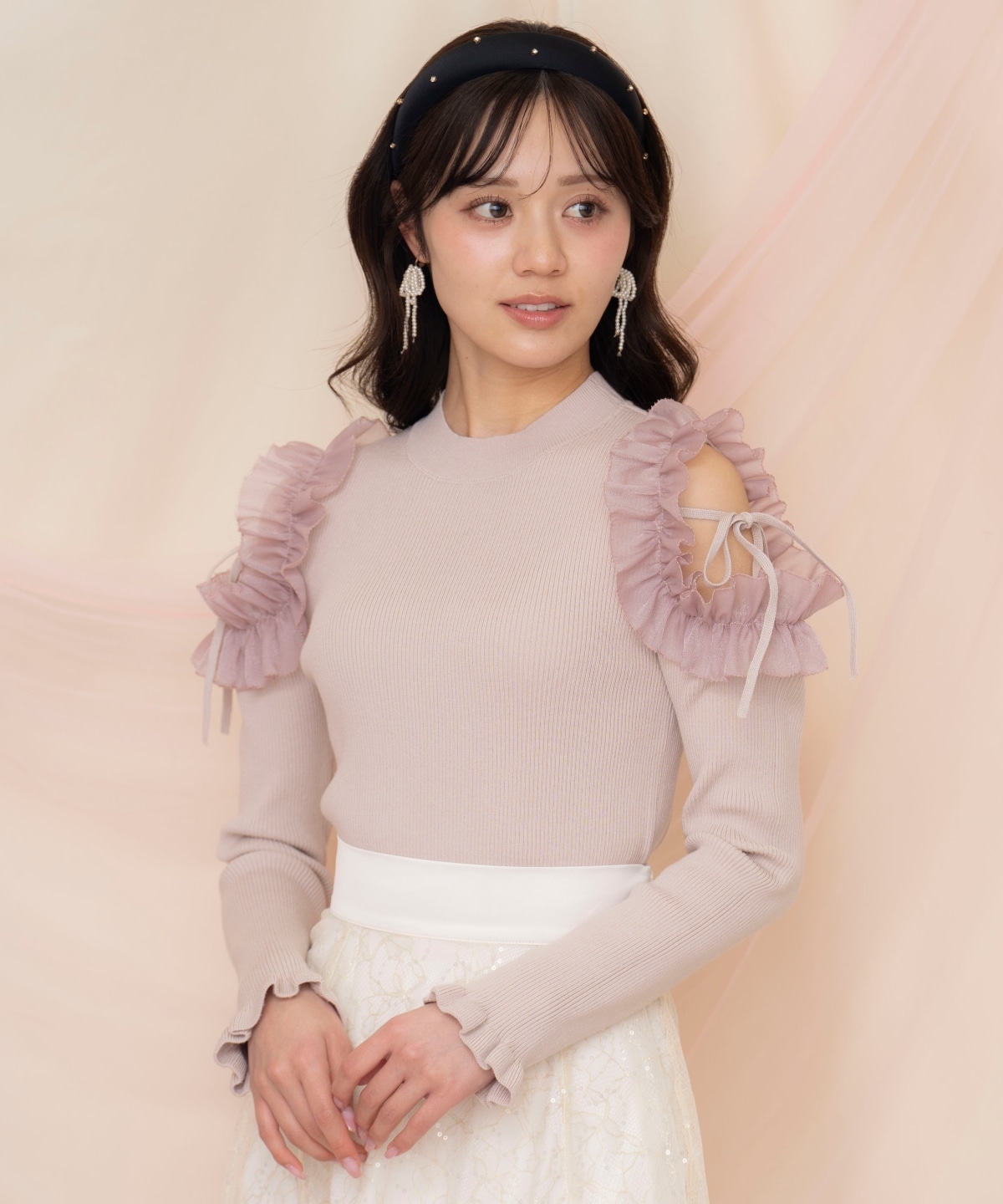 フリルショルダーリブニット