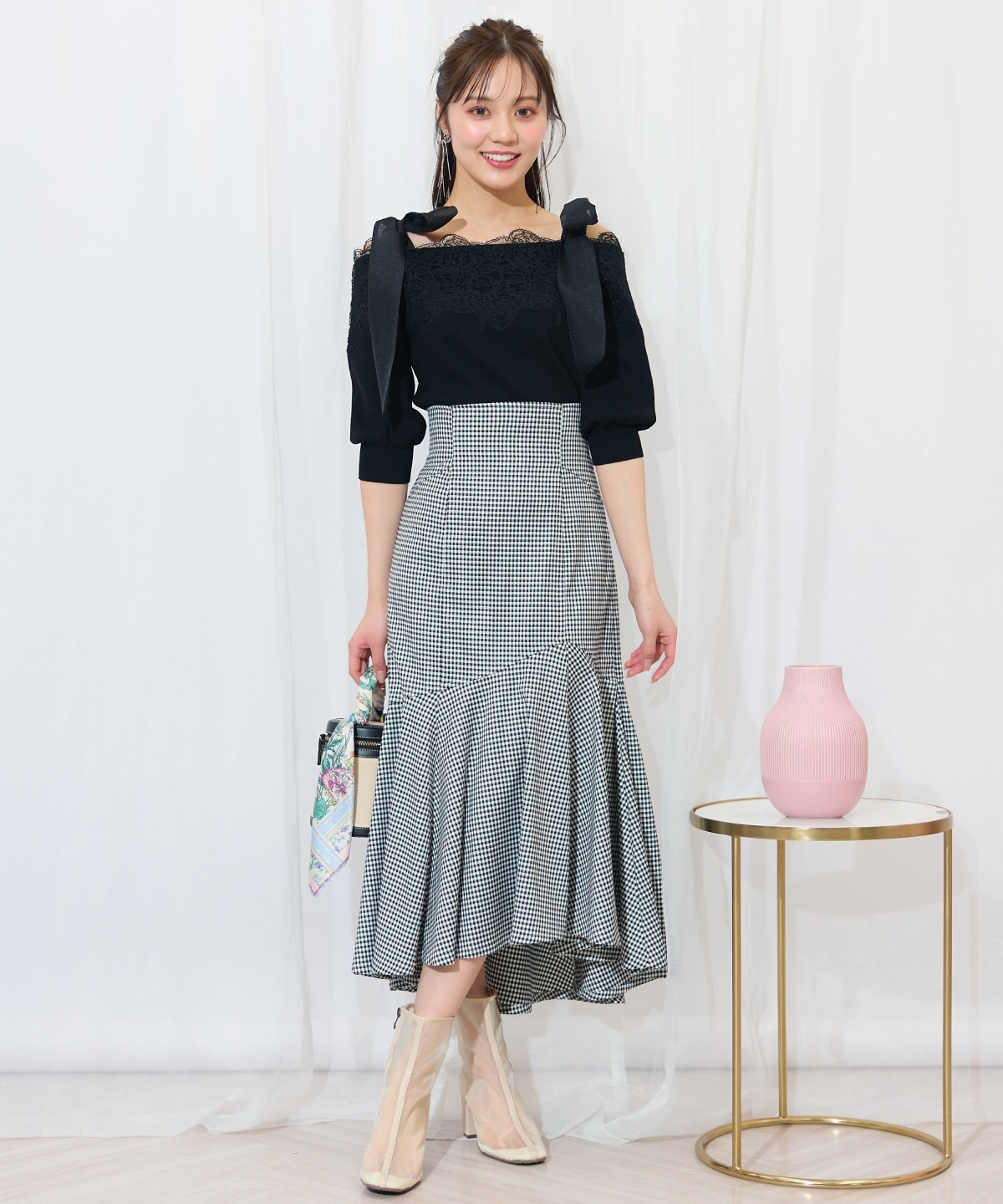 レーストリミング肩リボンニット