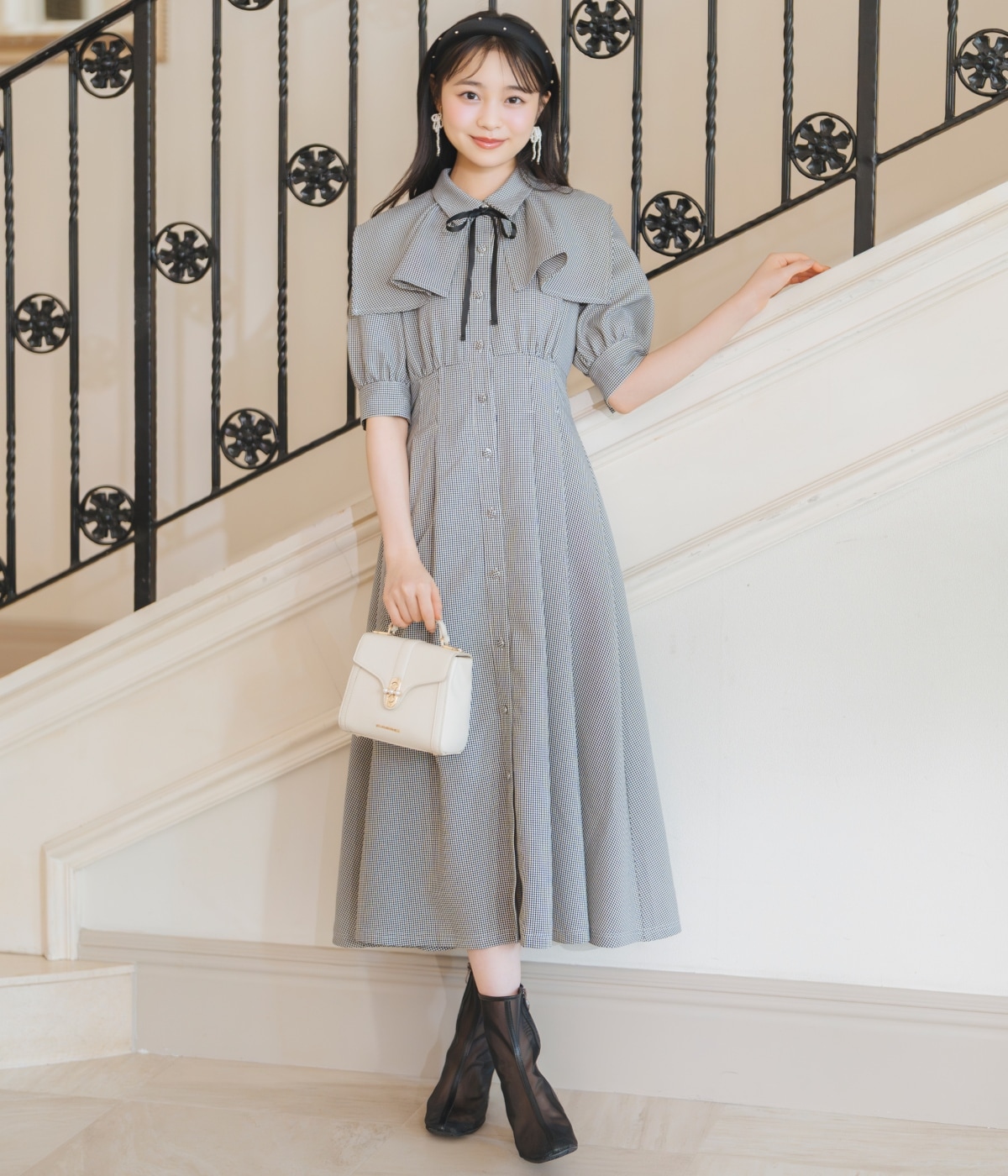 スクエアラッフルシャツワンピース