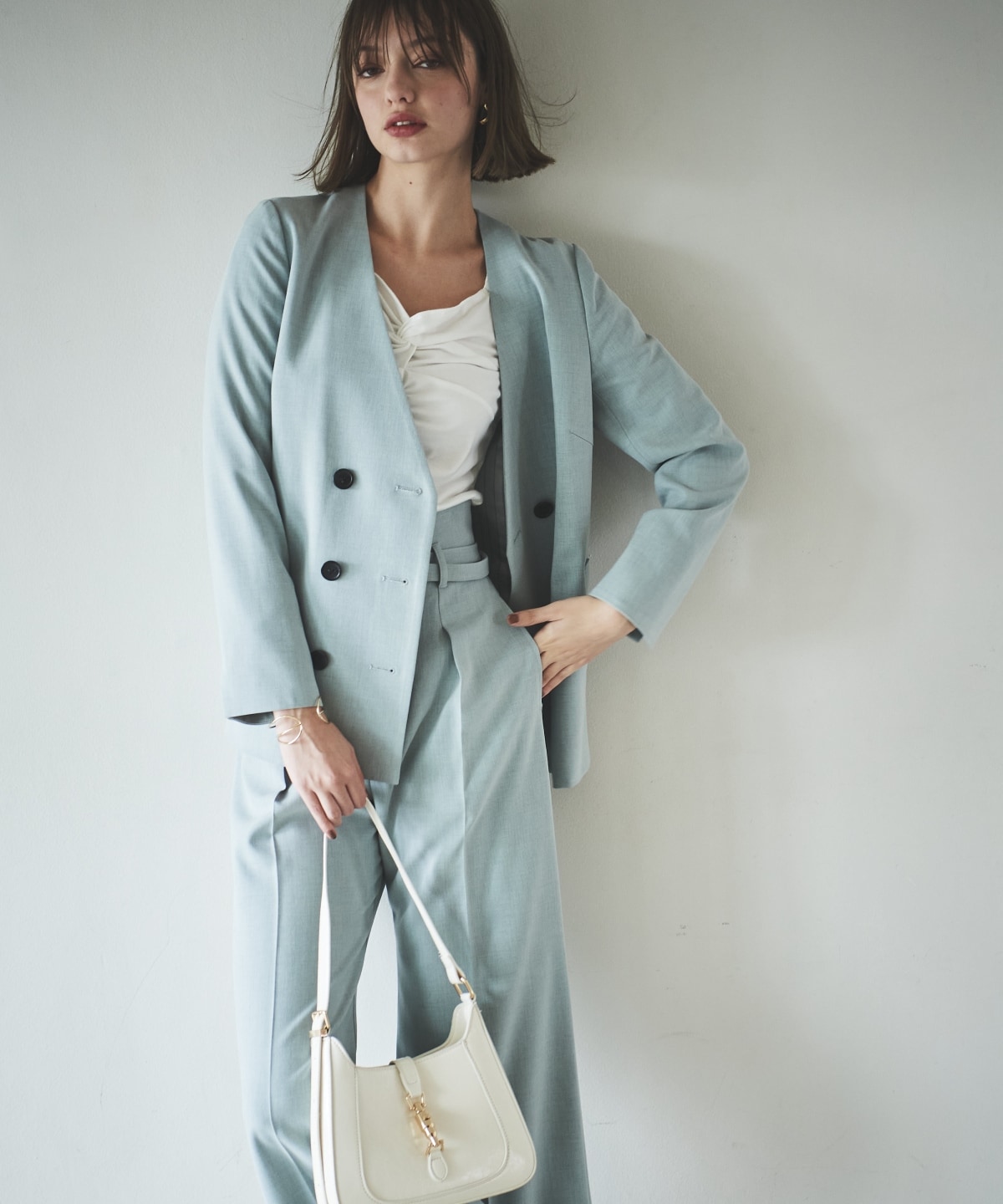 ノーカラーダブルジャケット