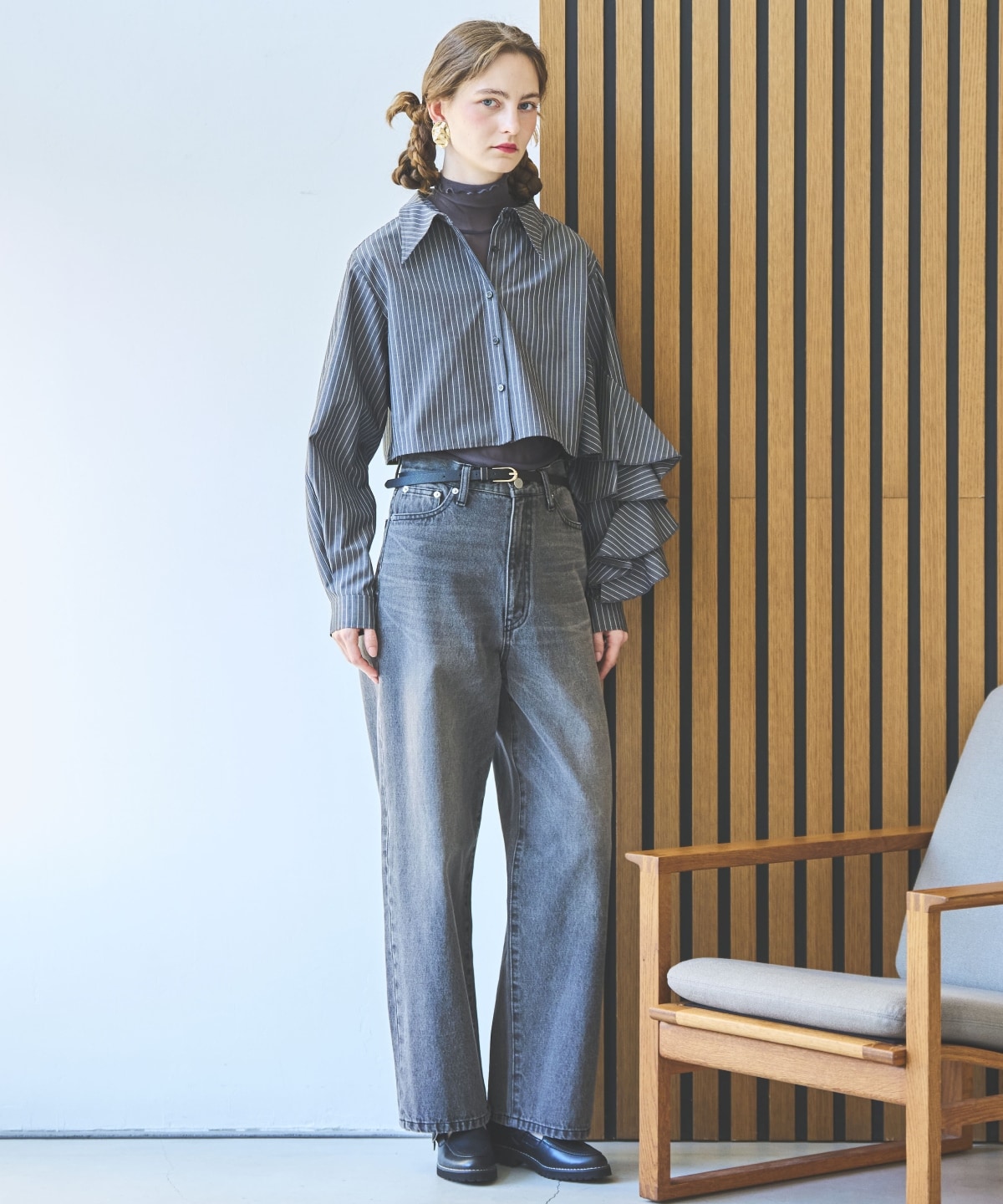 ストライプアシメフリルクロップドシャツ