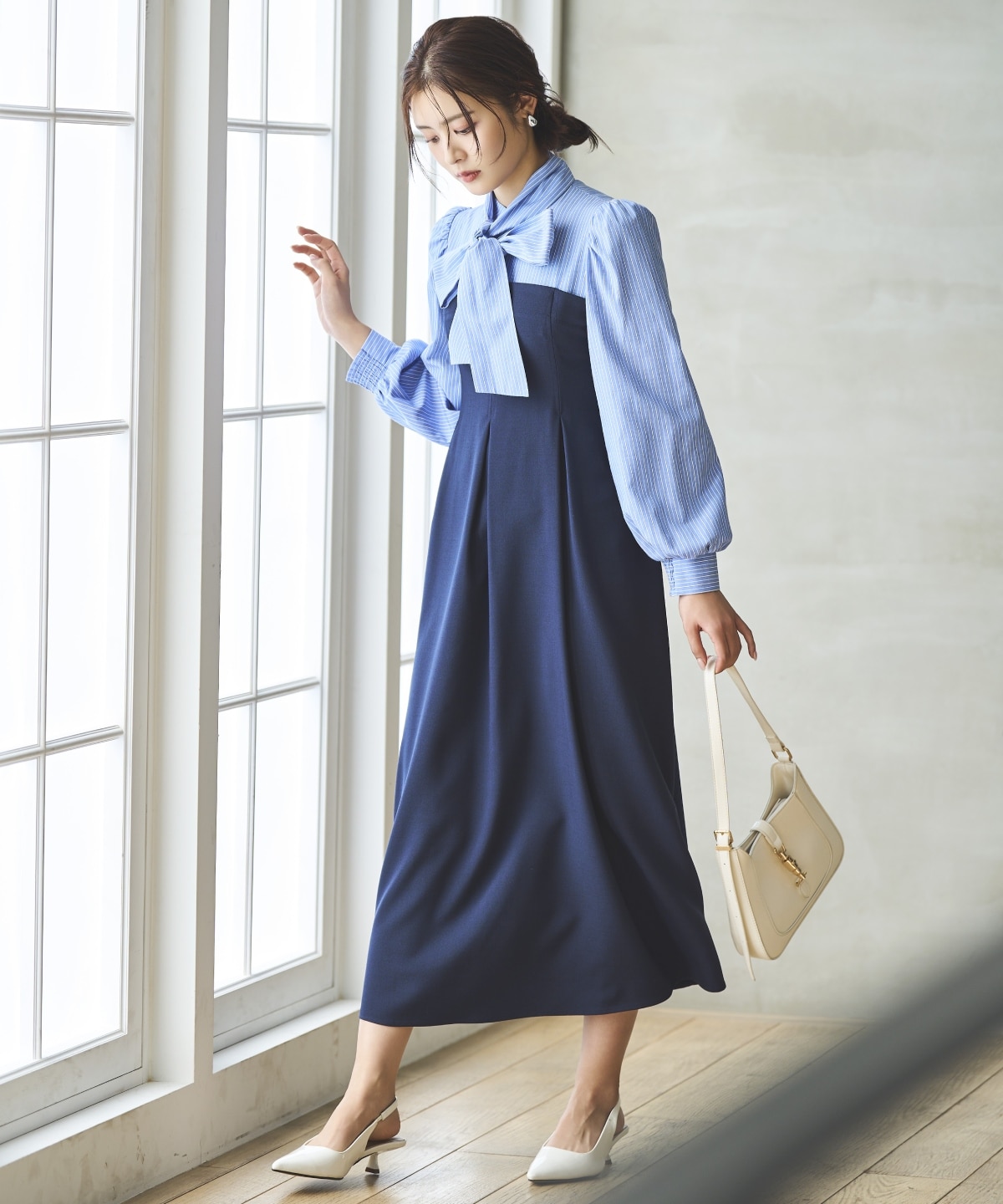 ヨーク切替リボンタイワンピース