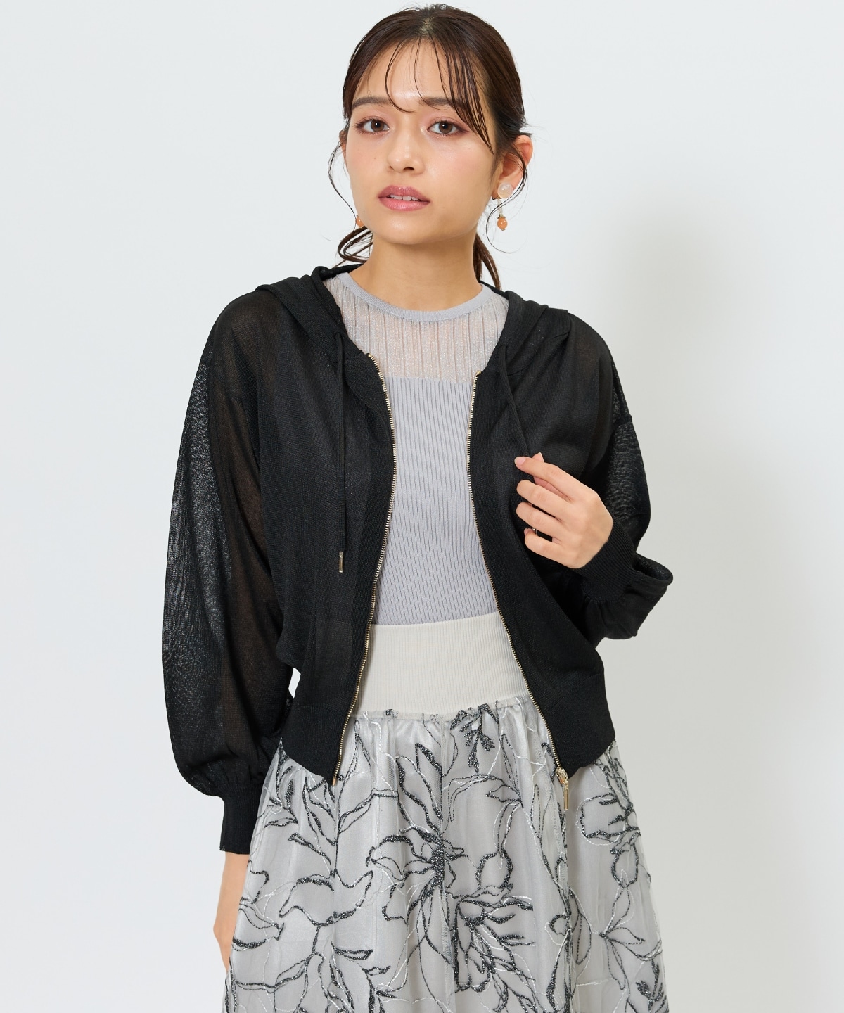 コンパクトシアーフーディー