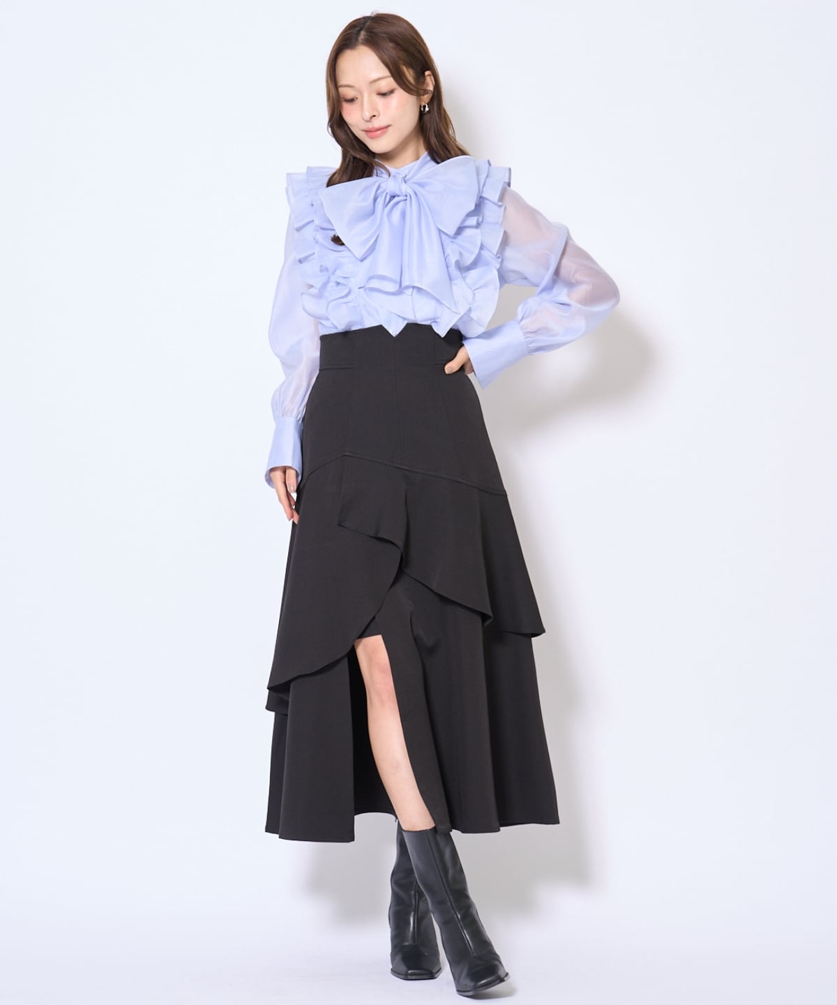 ボウタイフリルシアーブラウス