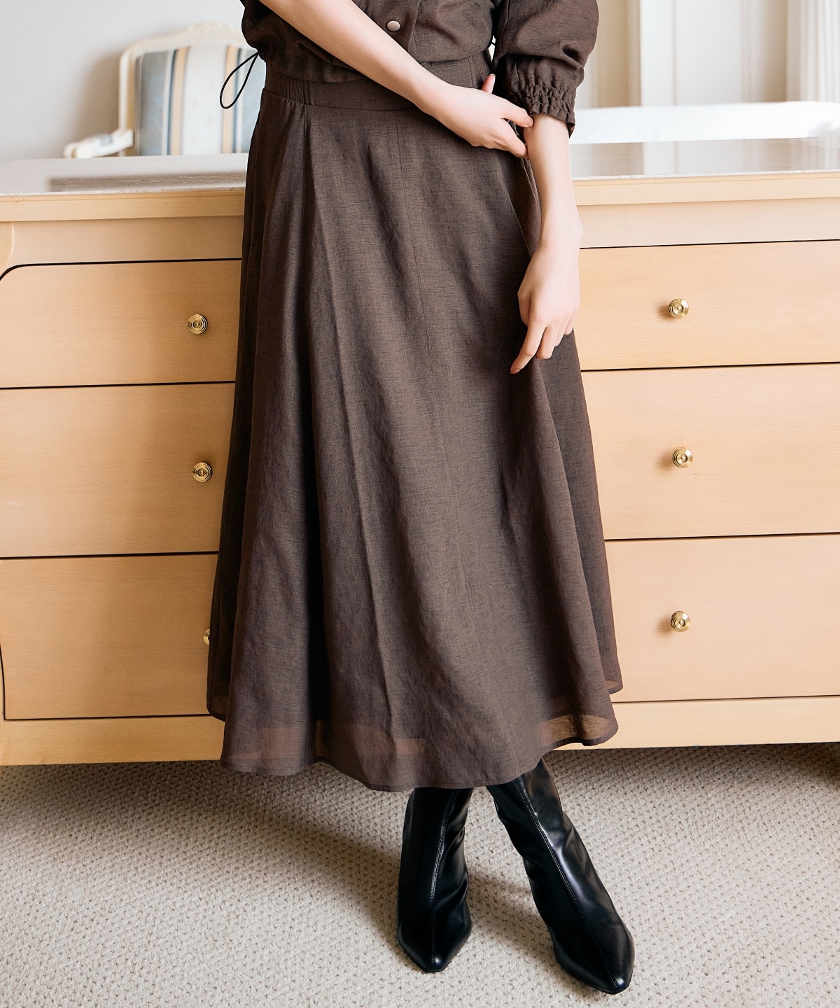 サイドリブシアーフレアスカート
