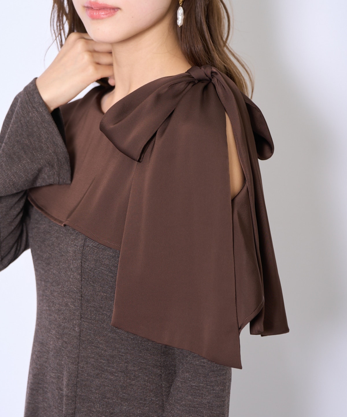 ショルダーリボンカットソーワンピース