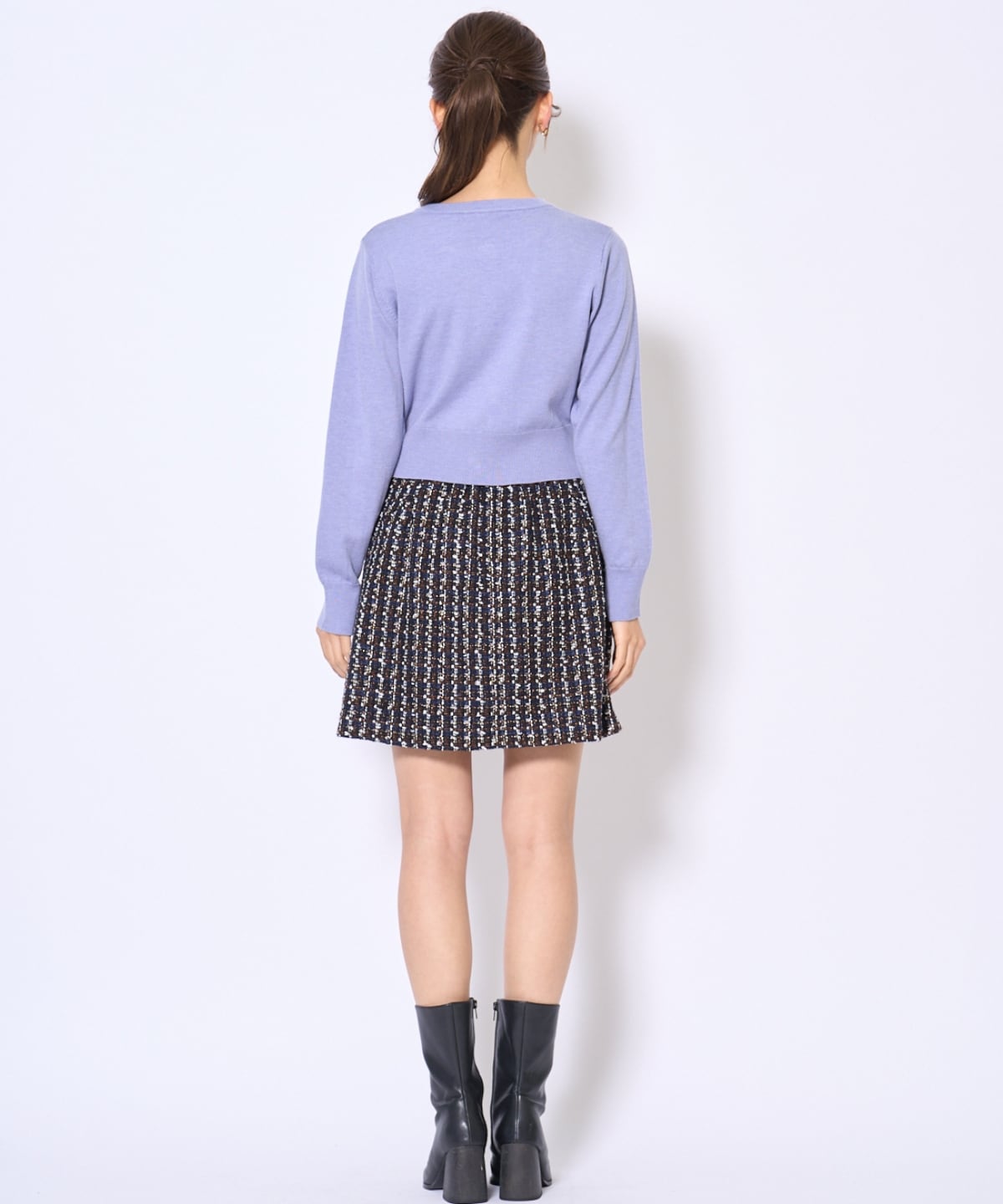 刺繍クルーネック長袖カーディガン