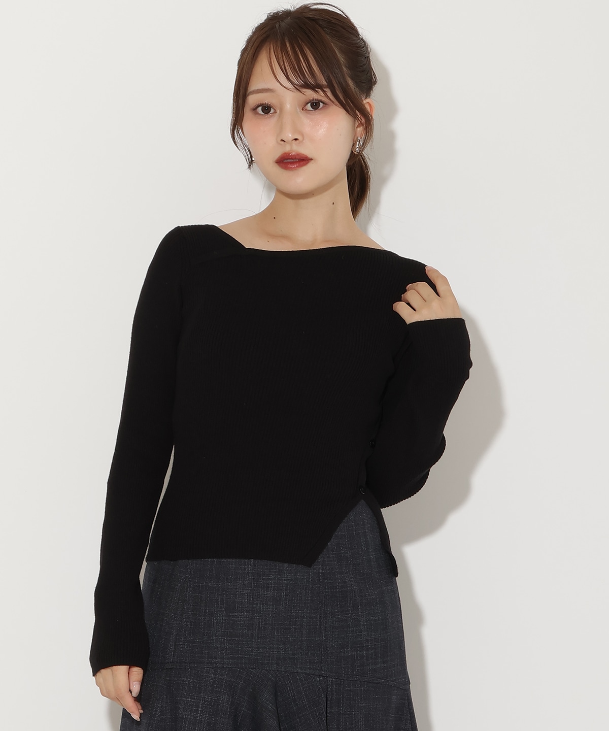 アシメＶネック長袖プルオーバー