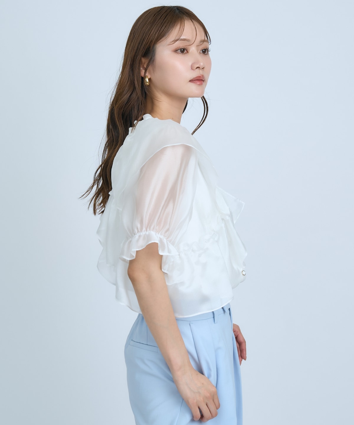 【先行予約受付中】フリルクロスシアーブラウス