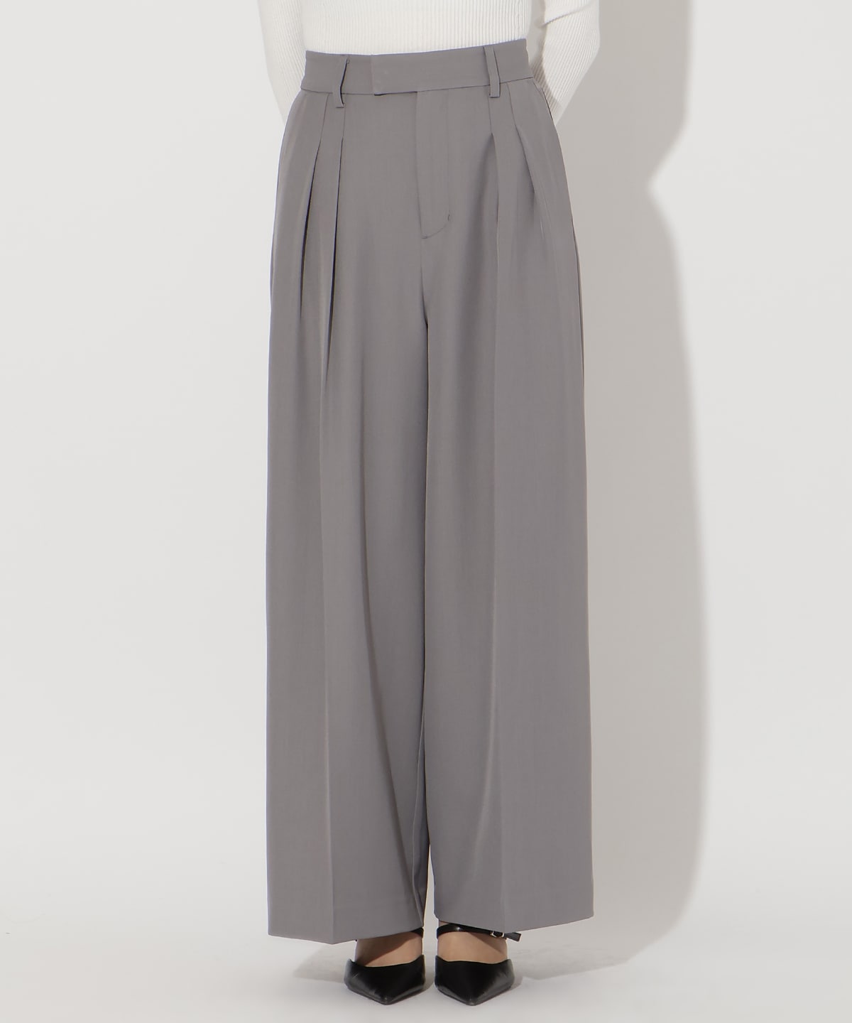 【先行予約受付中】タックワイドパンツ