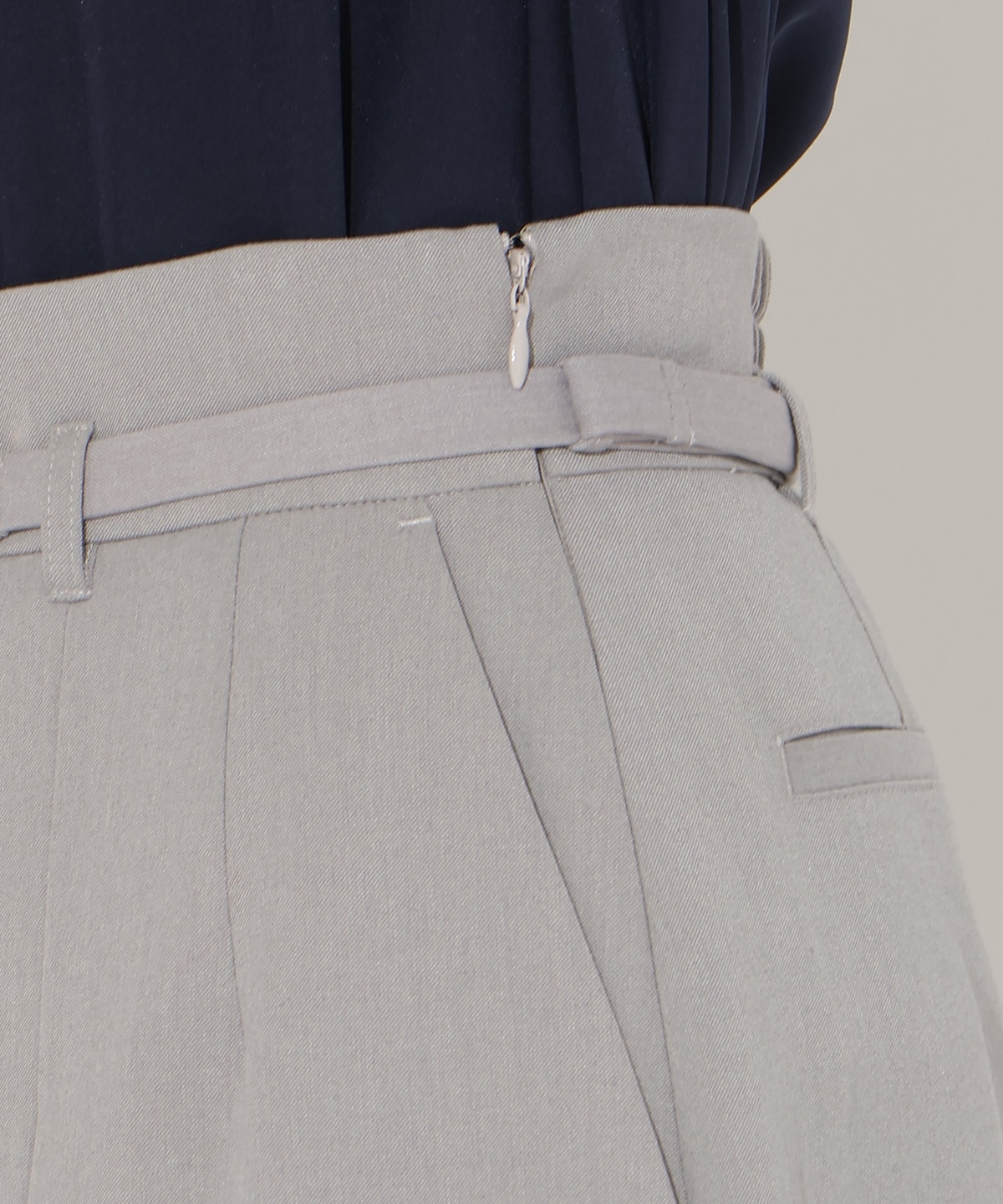 【先行予約受付中】ハイウエストタックワイドパンツ