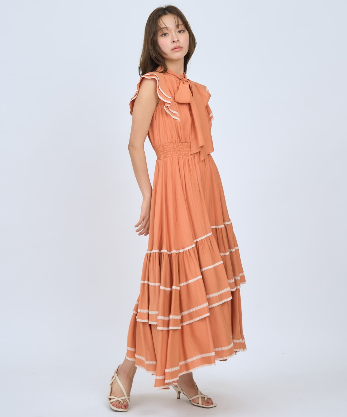 レーストリミングティアードワンピース