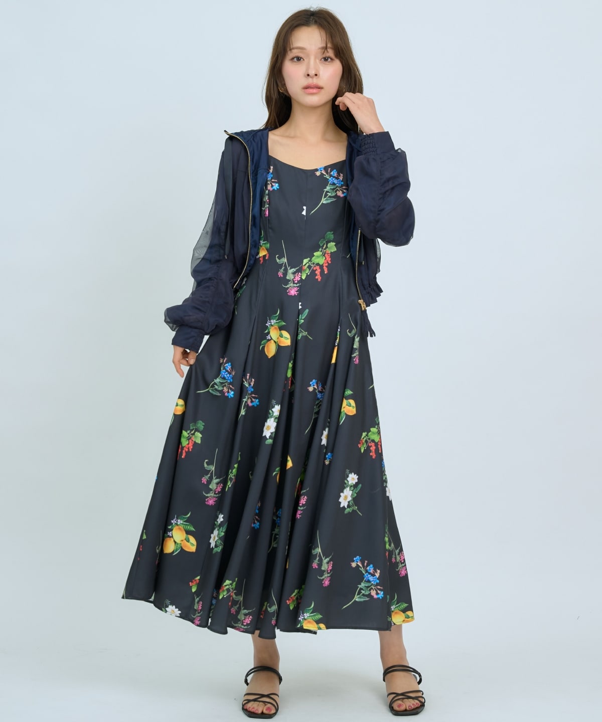 【5/14(木)一部店舗先行発売】フルーツ×フラワープリントワンピース