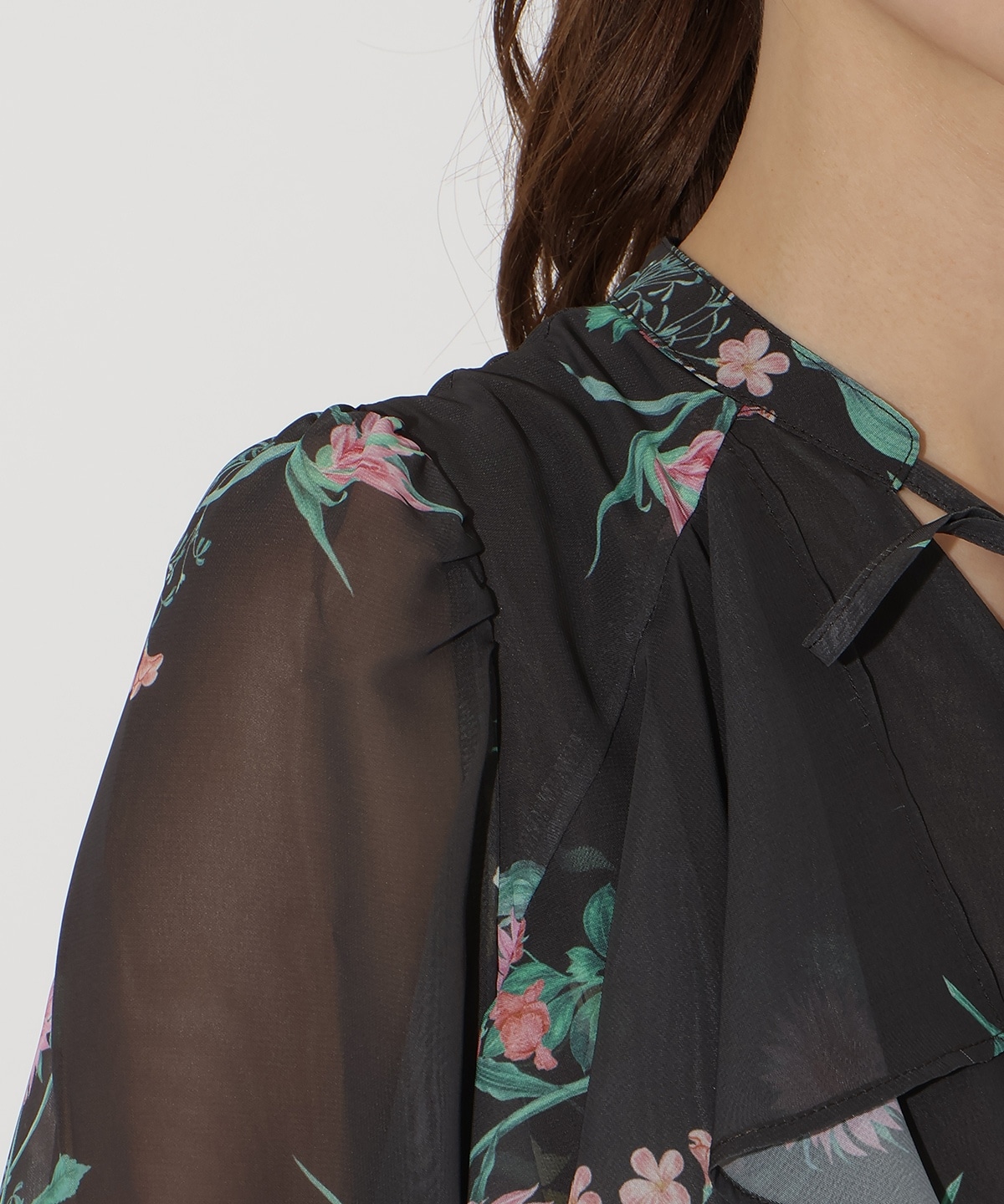 【先行予約受付中】フリルケープフラワープリントワンピース