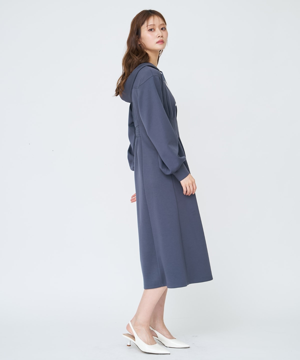 フード付きZIPワンピース