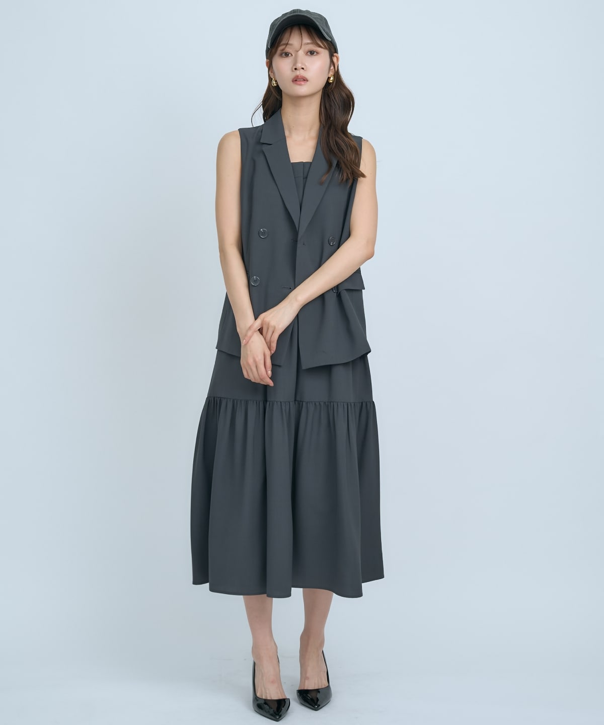 テーラードジレ×ティアードキャミワンピース