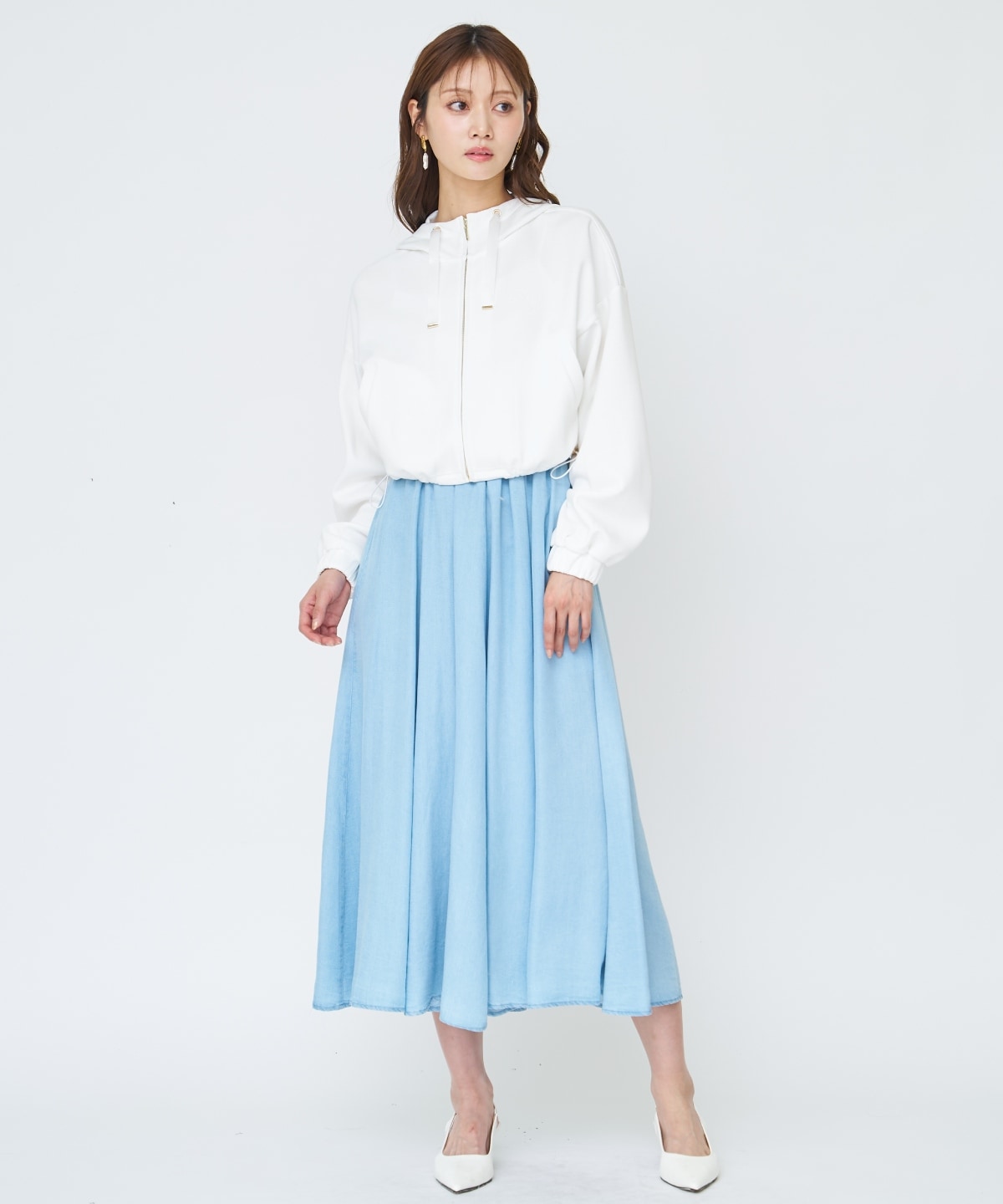 【先行予約受付中】ロゴ刺繍ZIPパーカー