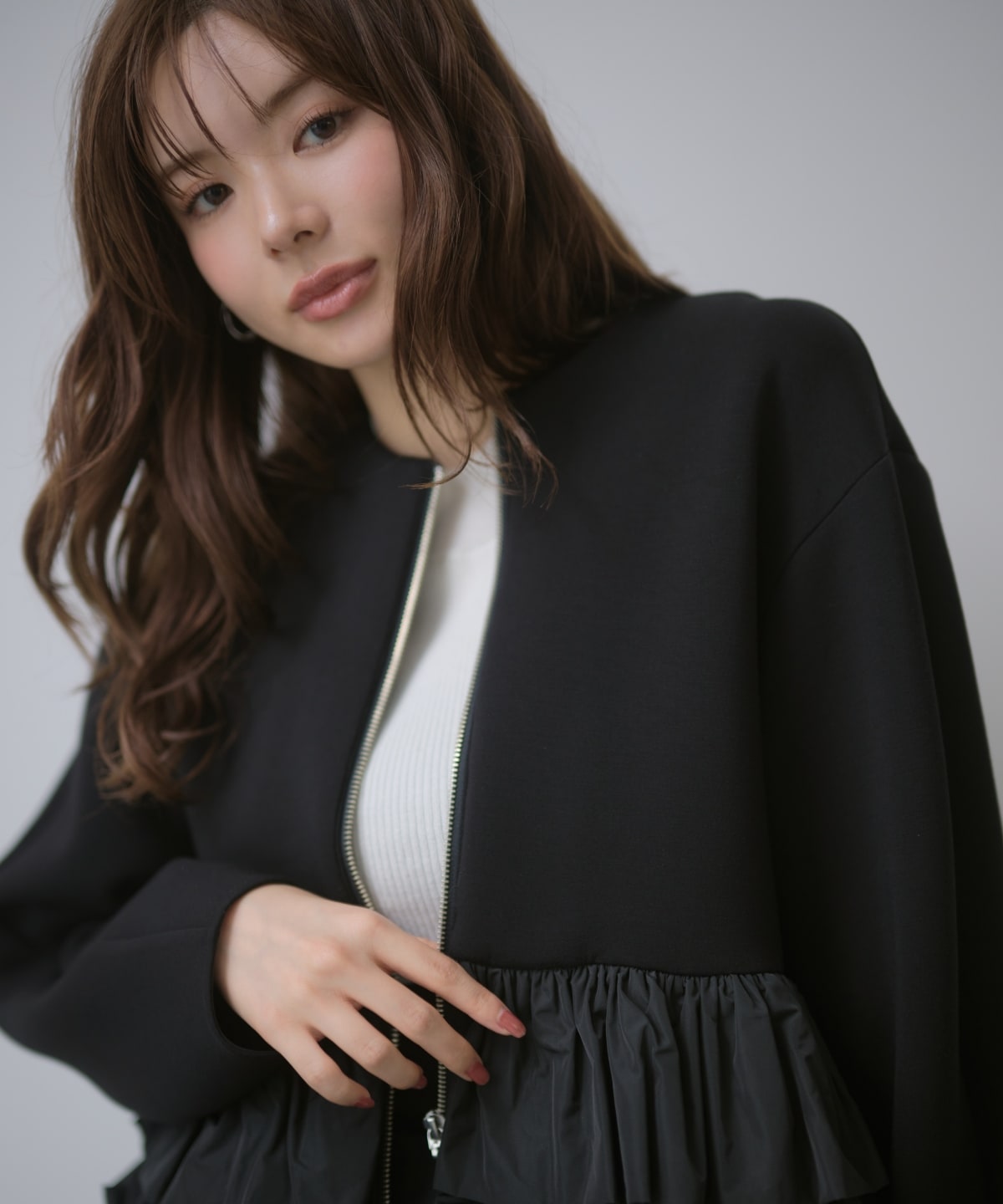 【先行予約受付中】異素材ペプラムジップアップジャケット