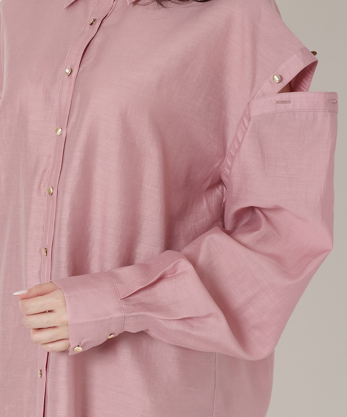 オープンショルダーシャツ