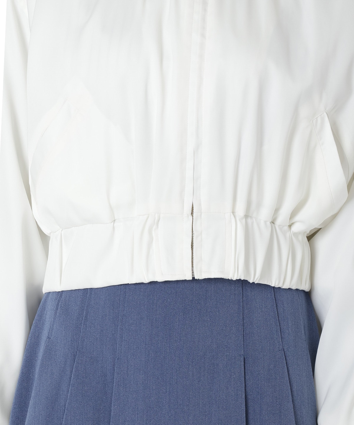 ショートブルゾン