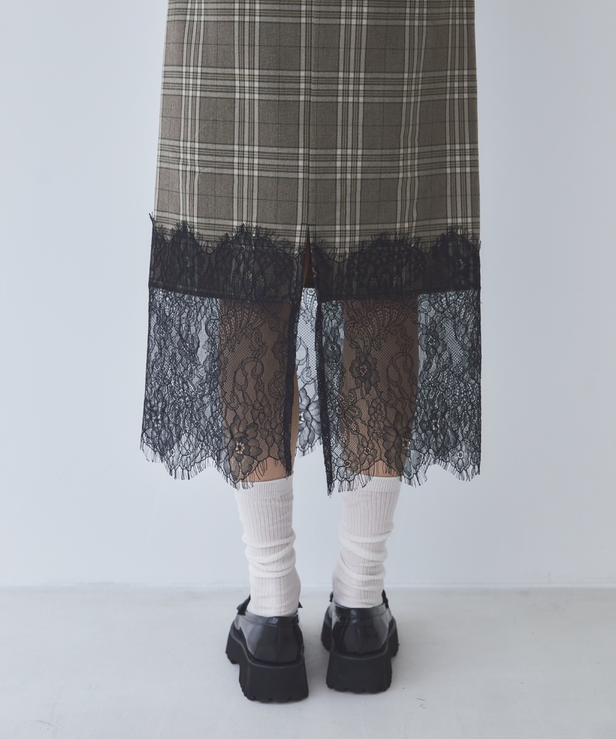 チェック×レースタイトスカート