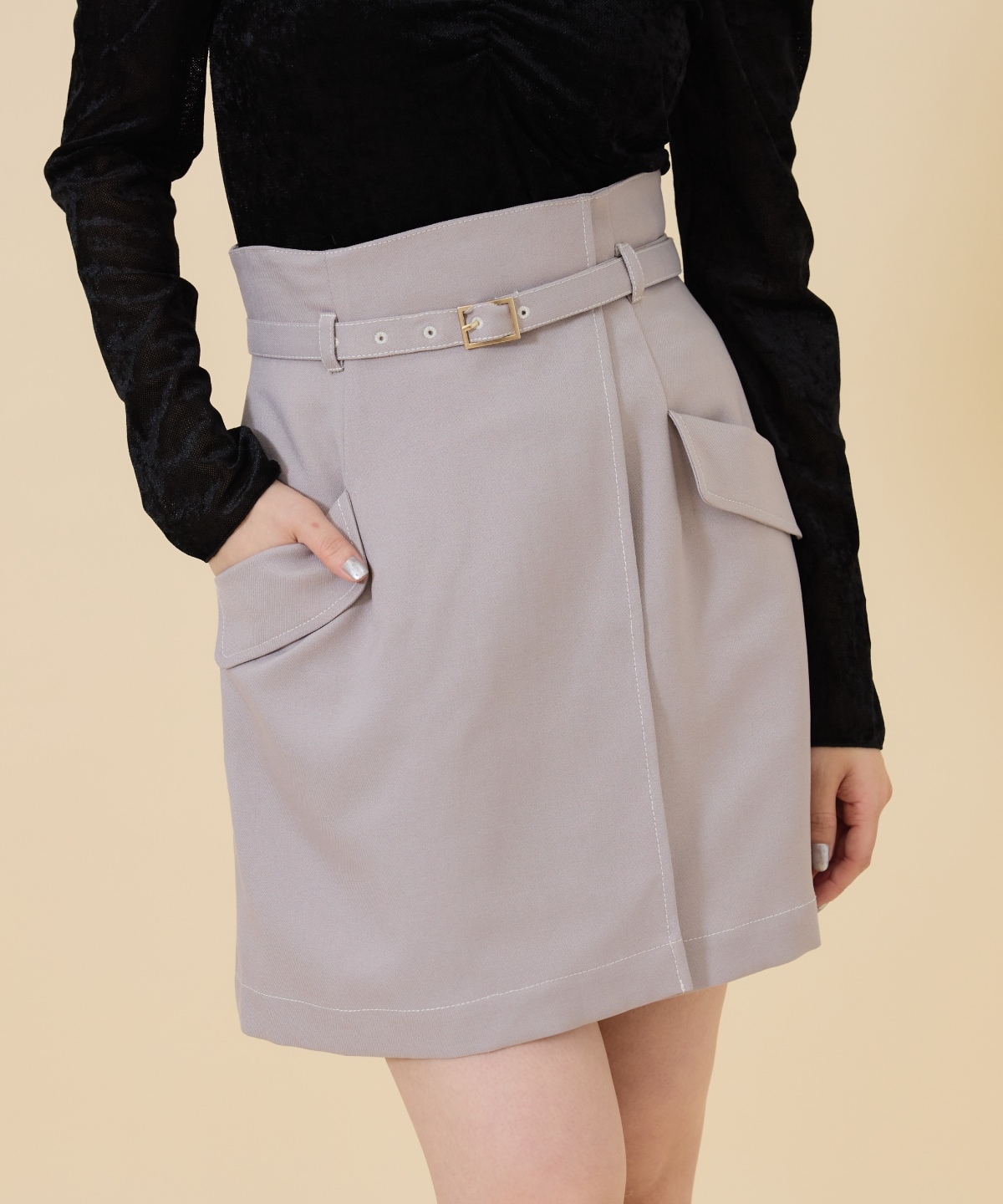 【セットアップ可能】ベルティッドウーリッシュミニスカート