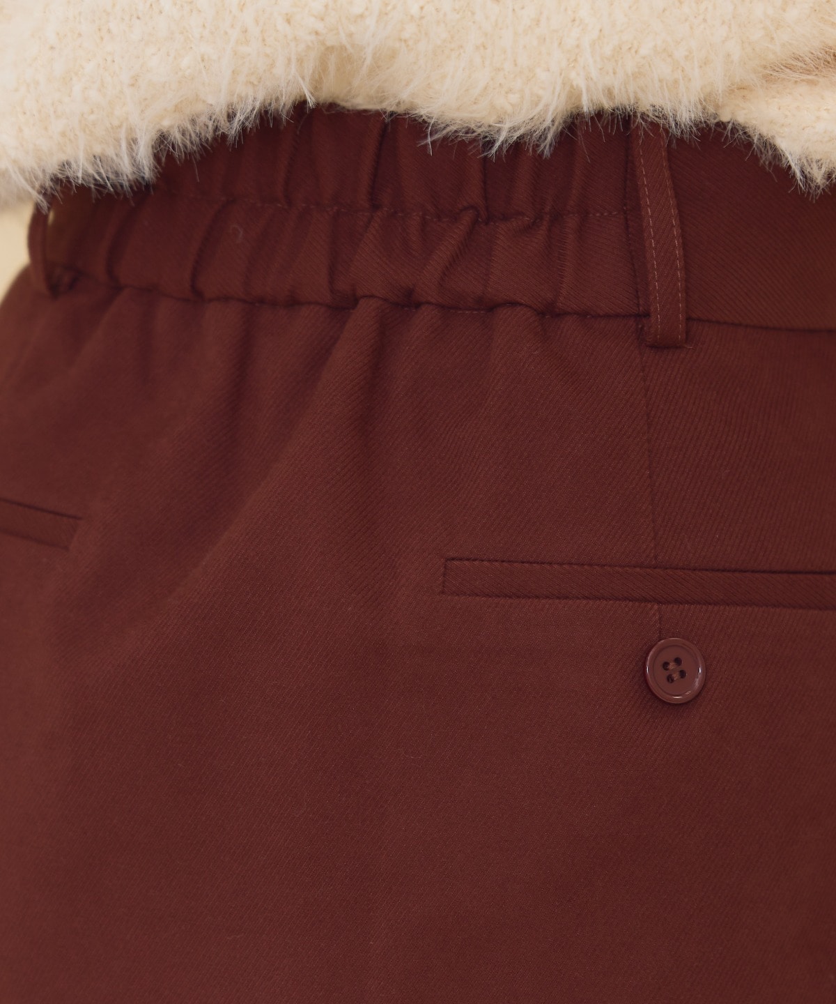 タックプリーツミニスカート