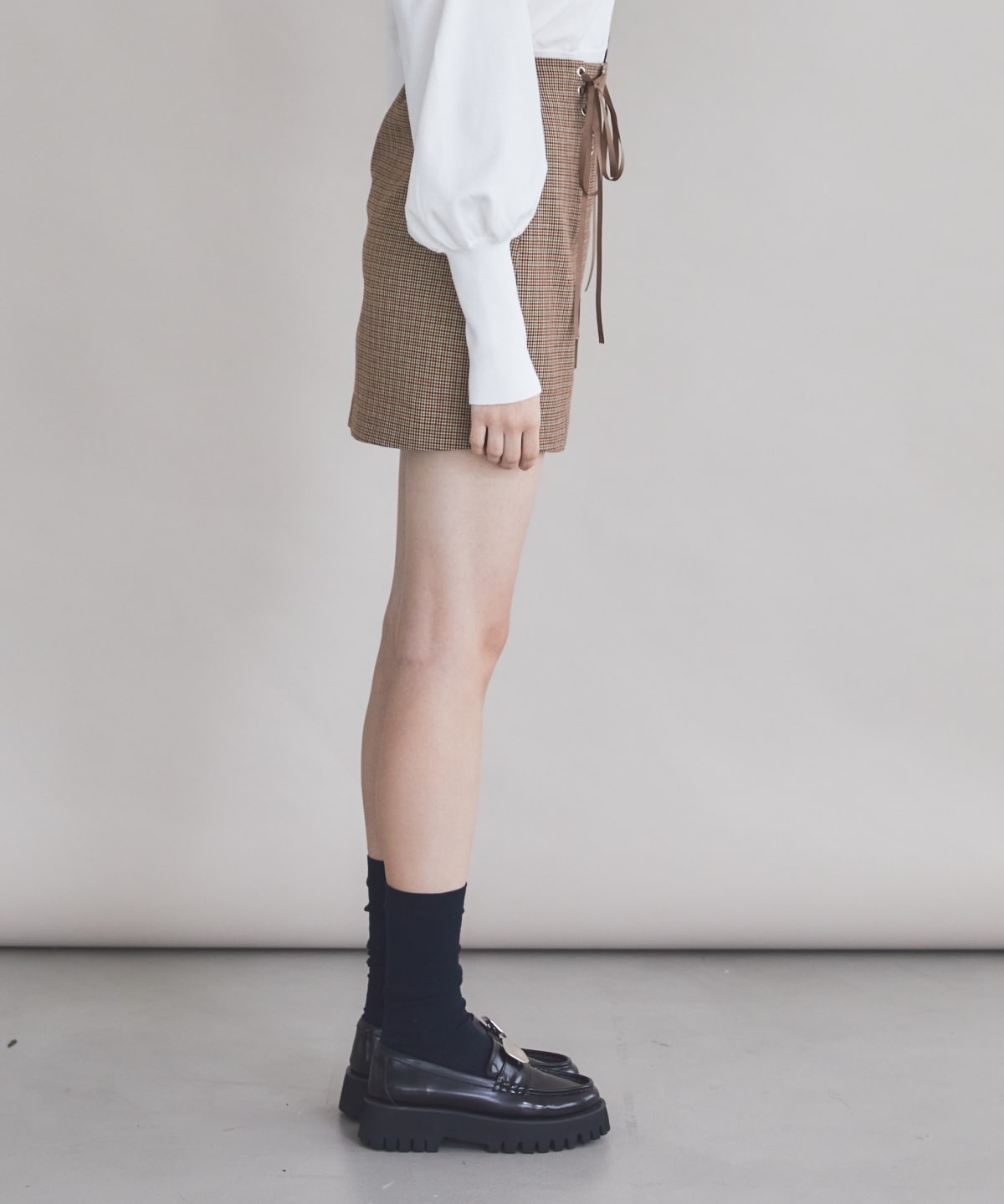 リボンレースアップミニスカート