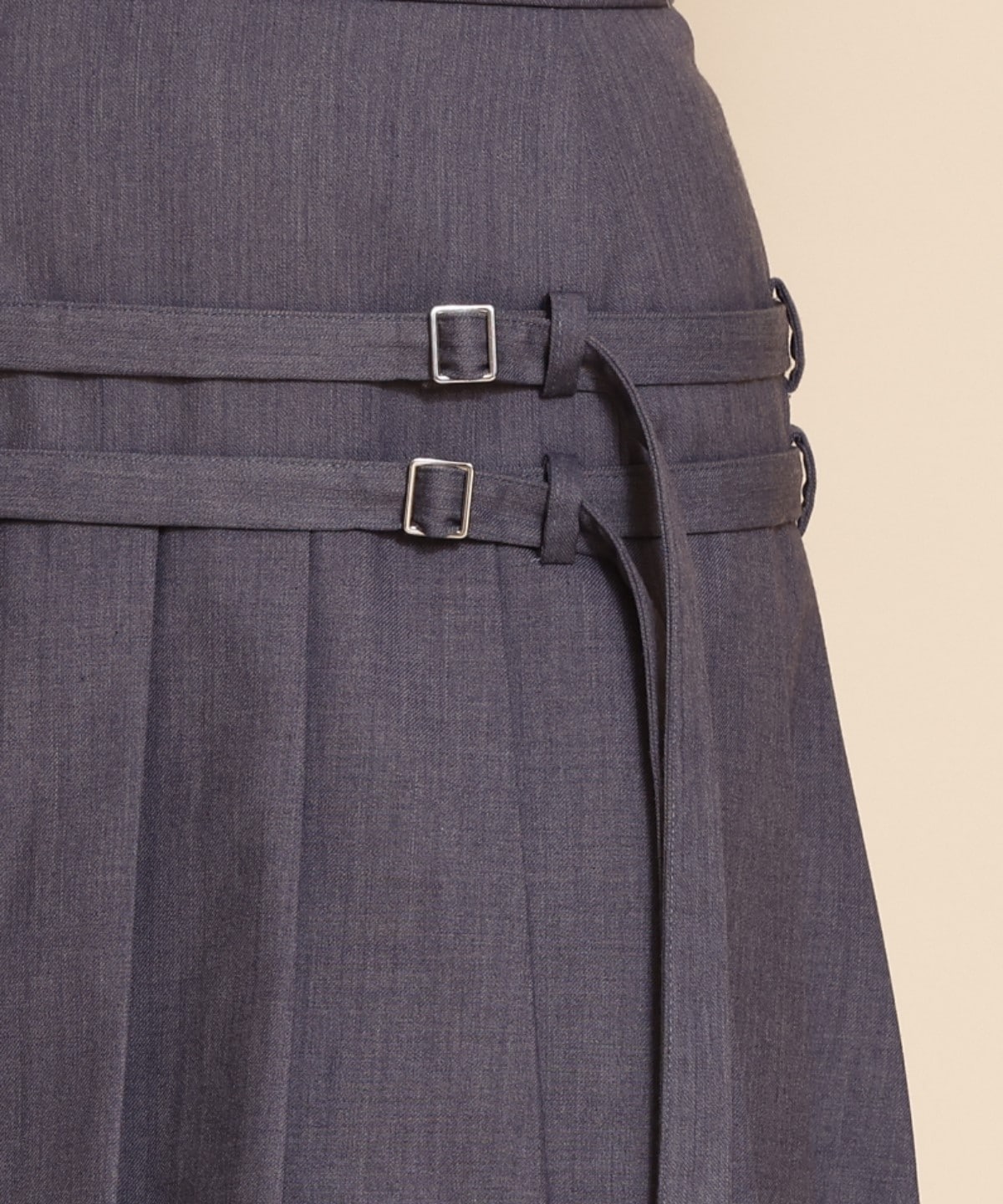 ダブルベルトプリーツミニスカート