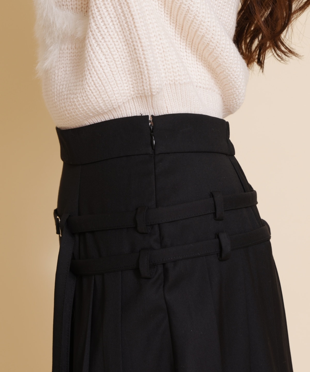 ダブルベルトプリーツミニスカート