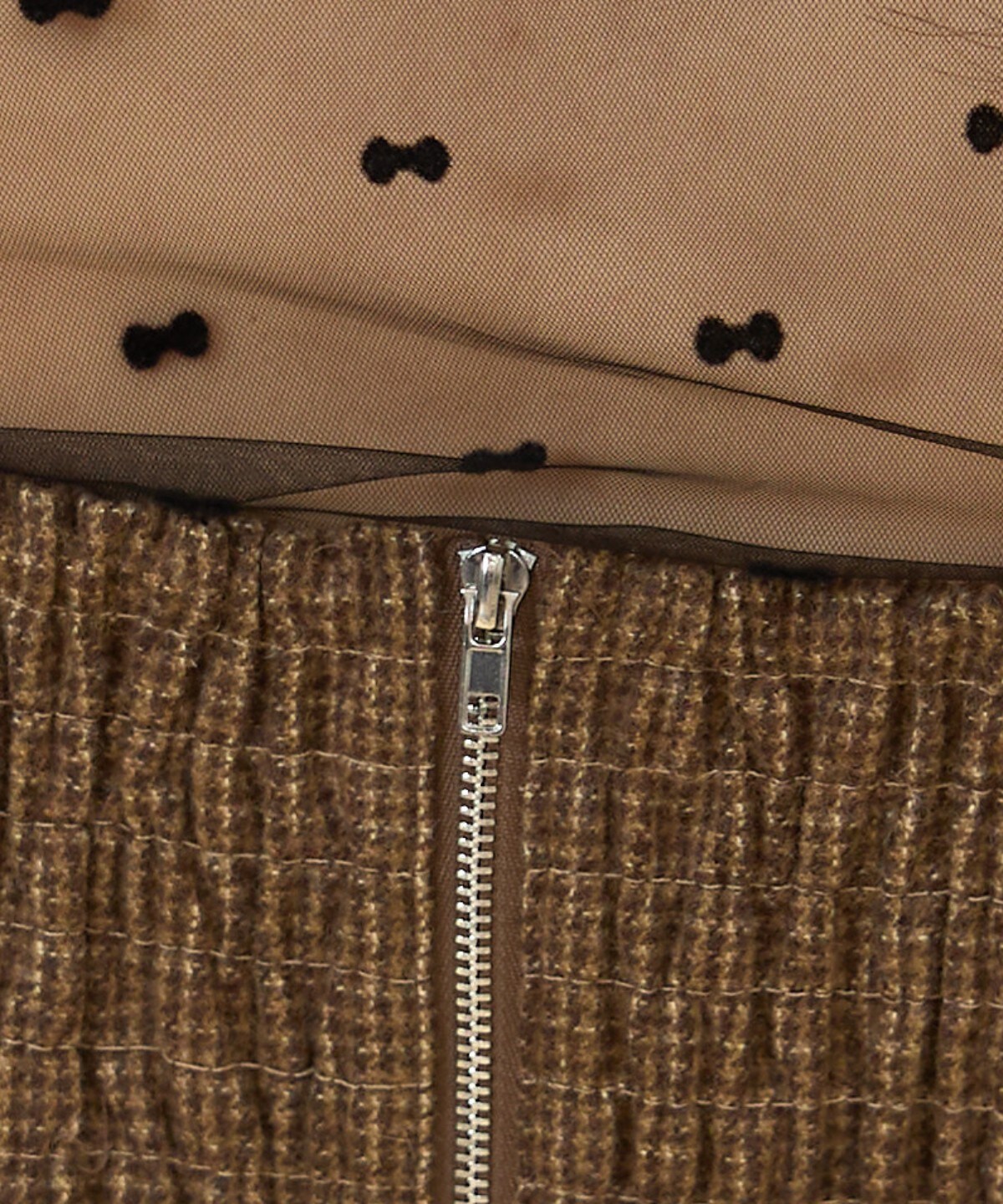 シャーリングショルダーミニワンピース