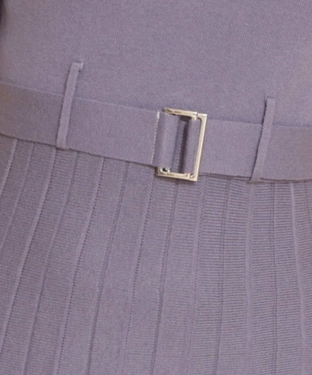 ホワイトカラーニットワンピース