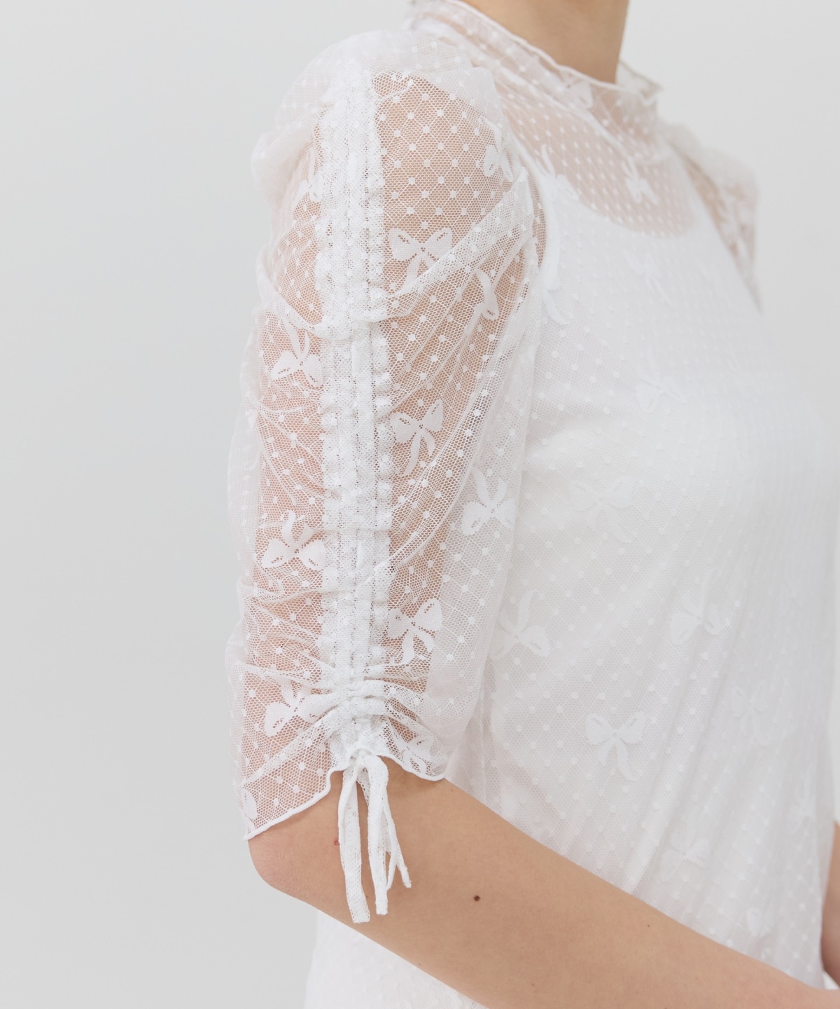 ミニリボン柄シアートップス