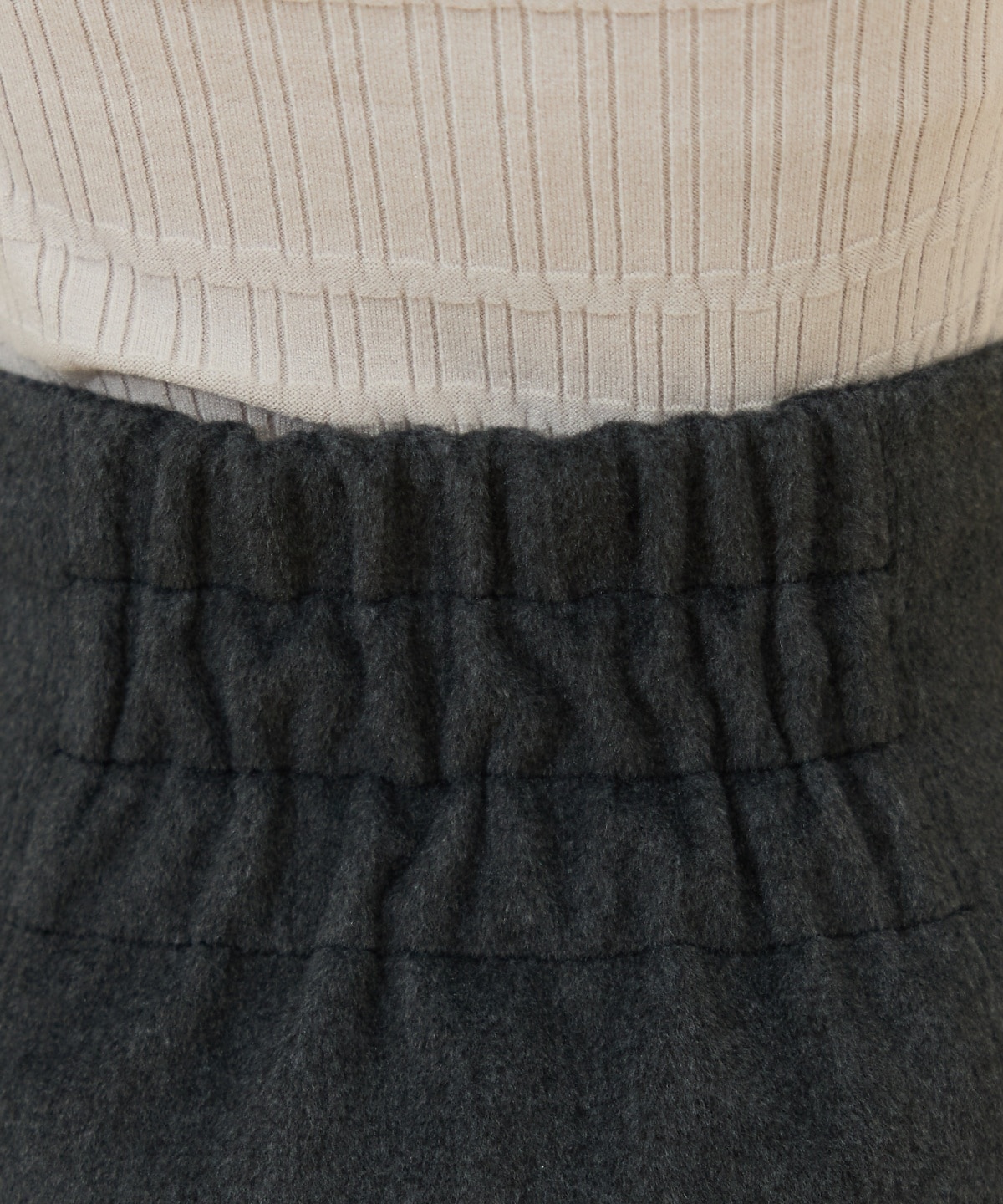 【セットアップ可能】カットメルトンミニスカート