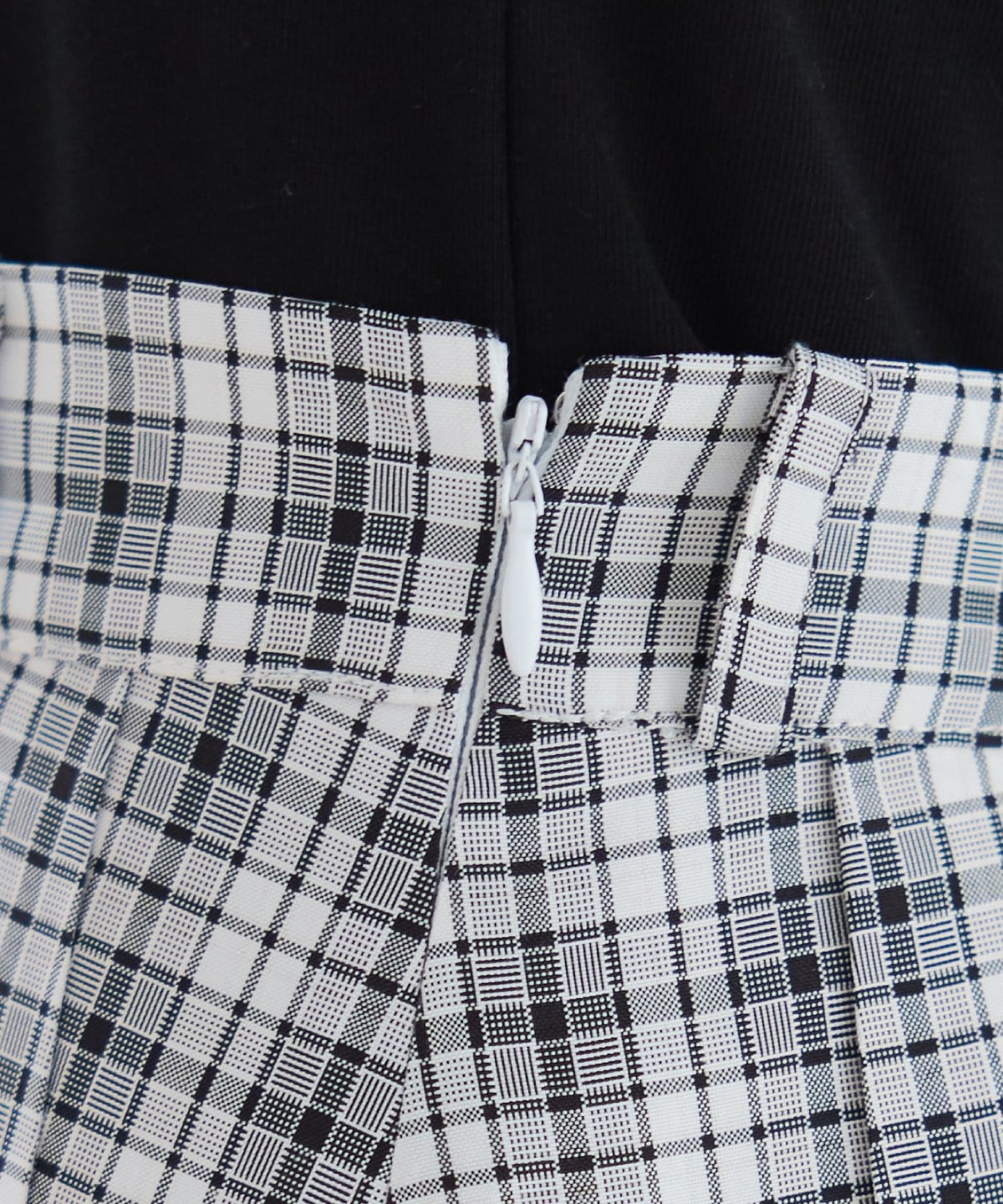 フロントボタンチェックミニスカート