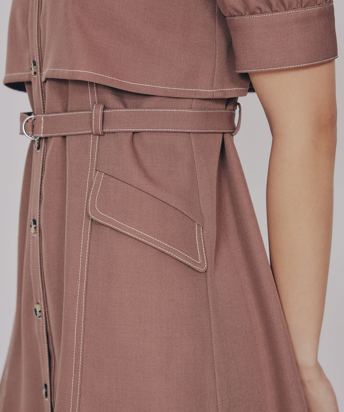 レイヤードデザインバイカラーステッチミニシャツワンピース