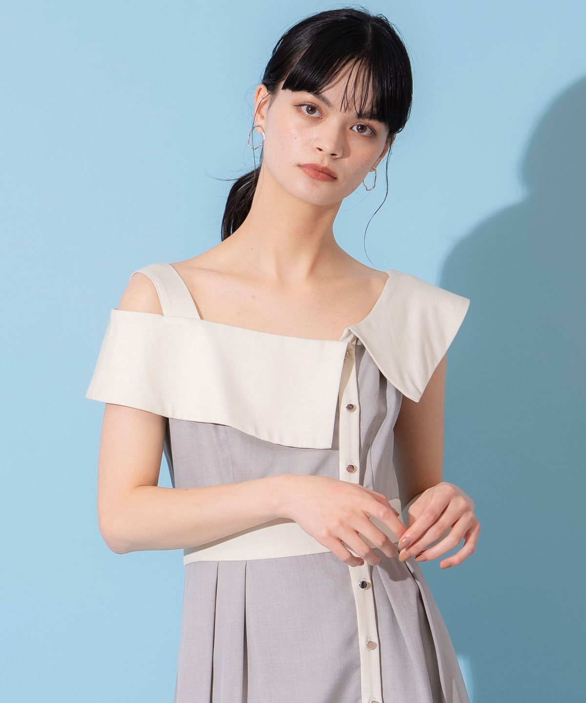 バイカラーアシメショルダーワンピース