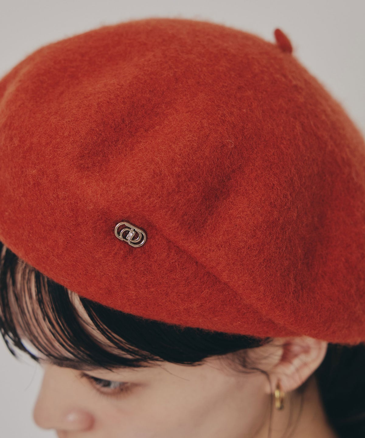 メタルプレートベレー