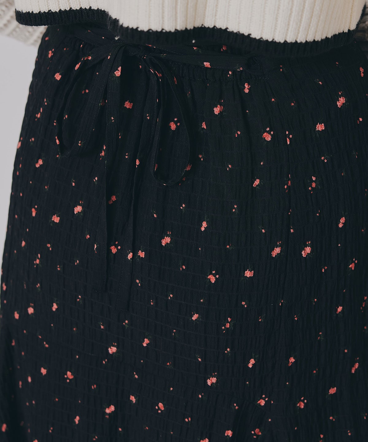 ミニフラワーイレヘムロングスカート