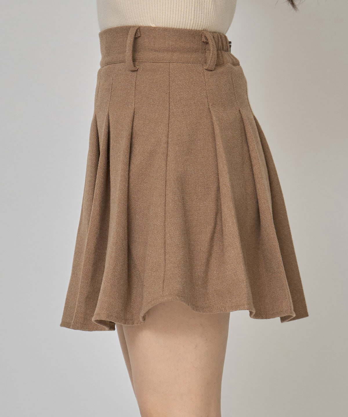 ファーチャームウールライクプリーツミニスカート