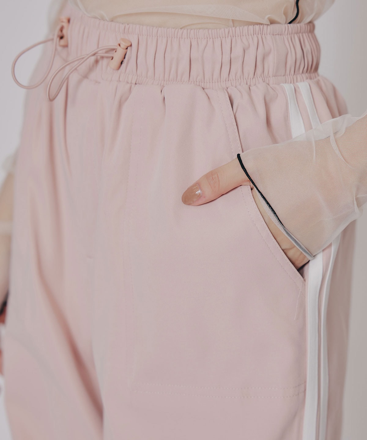 サイドリボンラインパラシュートパンツ