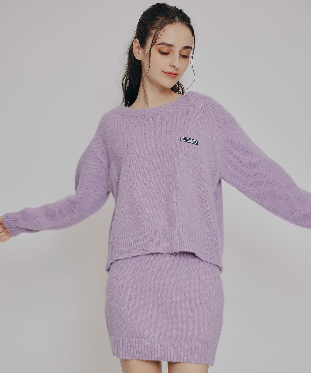 フラッフィニットボーダープルオーバー×タイトミニスカートセットアップ