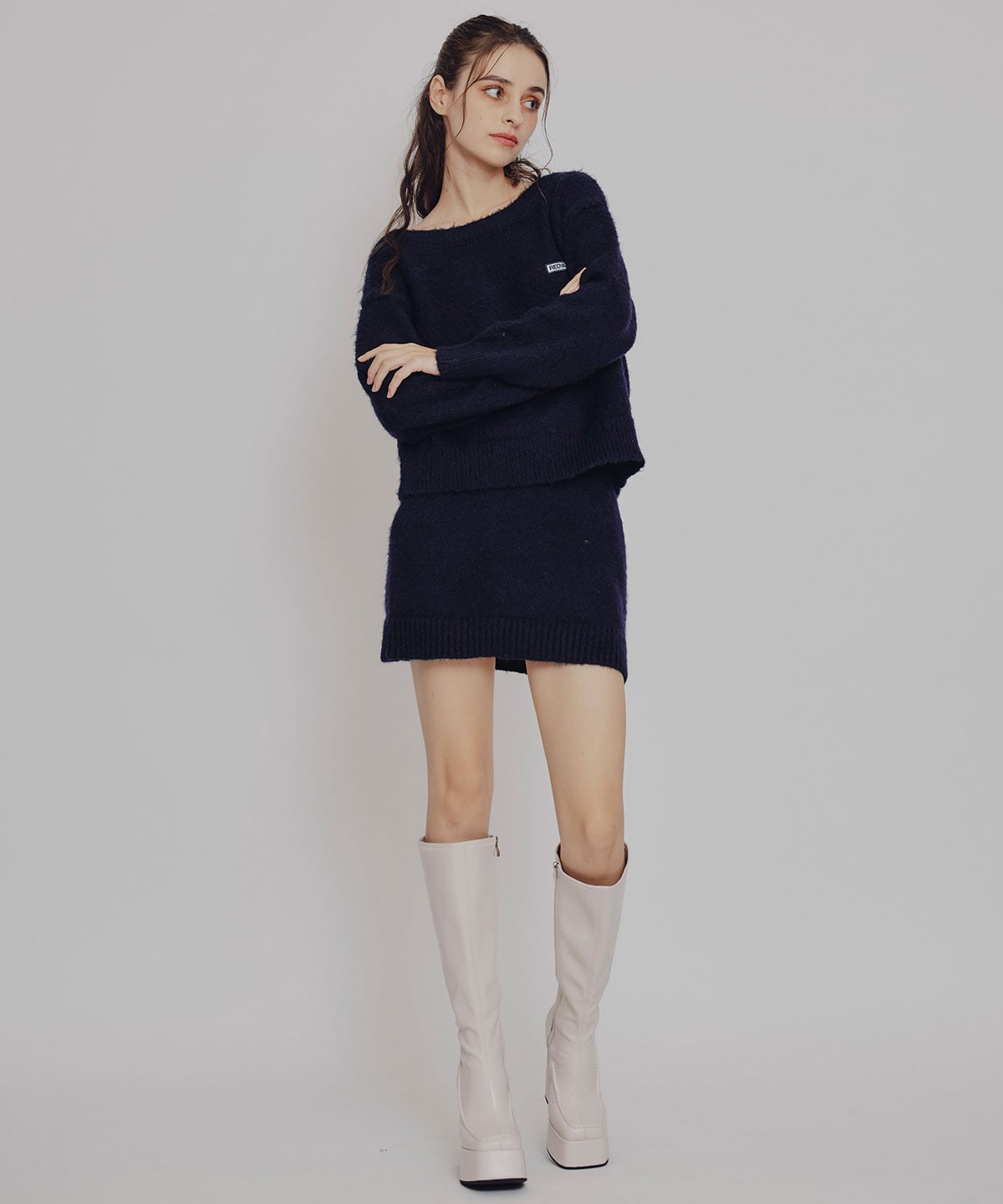 フラッフィニットボーダープルオーバー×タイトミニスカートセットアップ