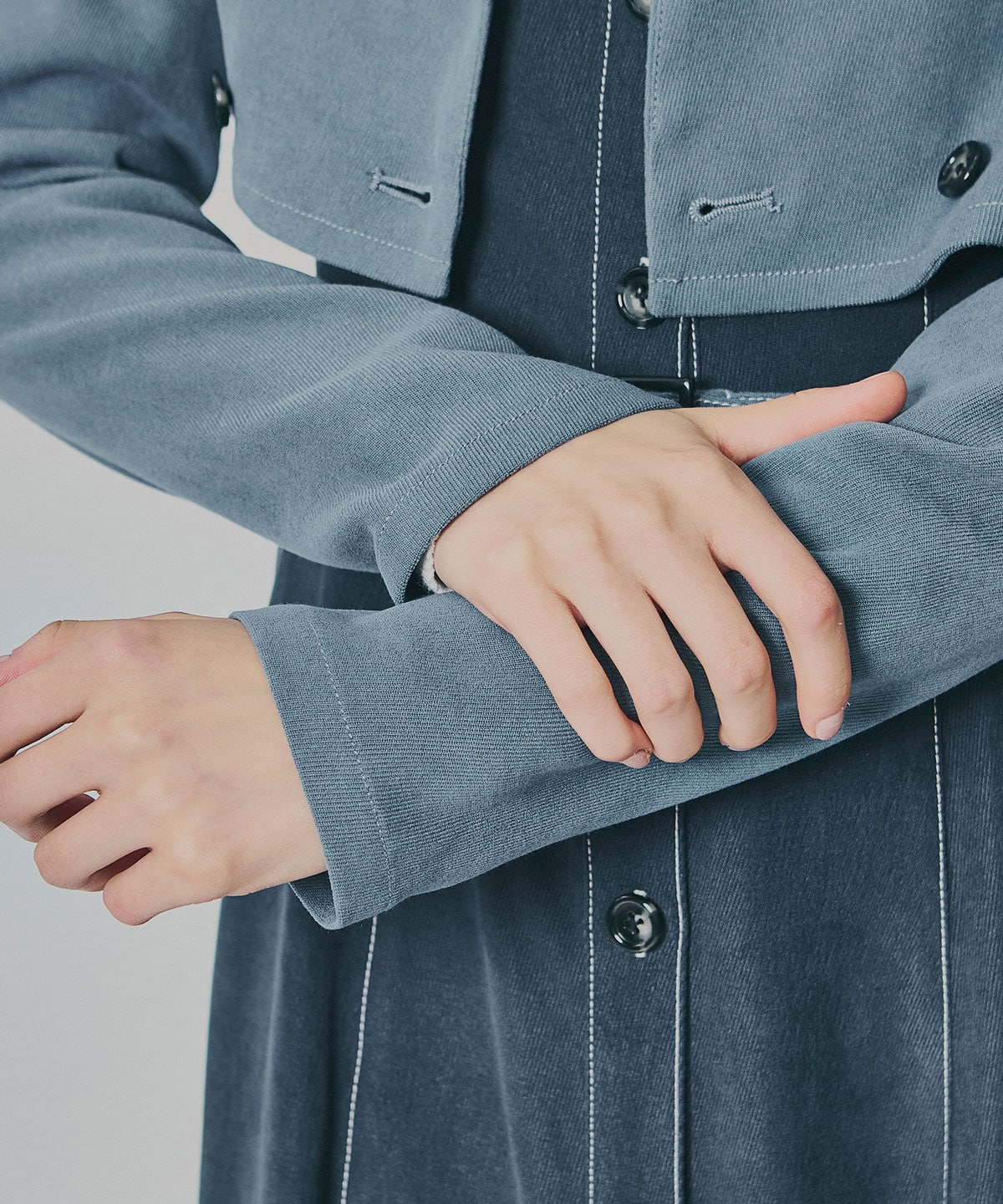 スエードライクショートジャケット×バイカラーワンピースセットアップ