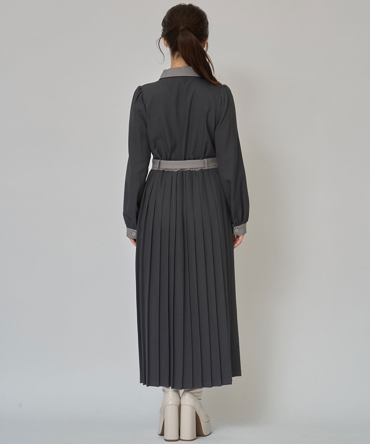 クラシカルバイカラーラインリボンタイプリーツロングワンピース