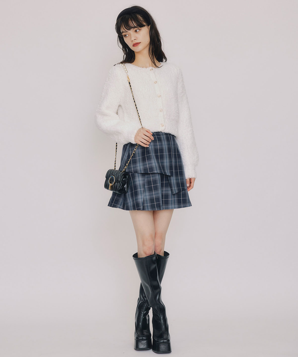 フラッフィブークレシャギーニットカーディガン