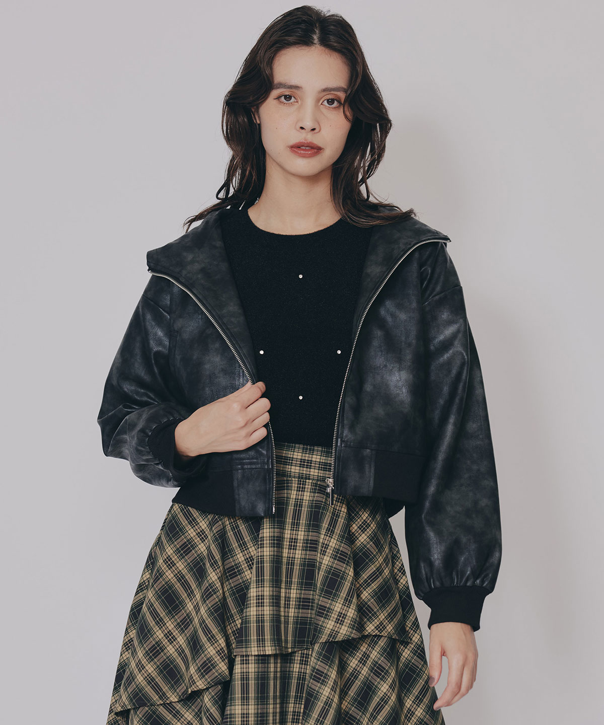 ビジューパフスリーブニットトップス